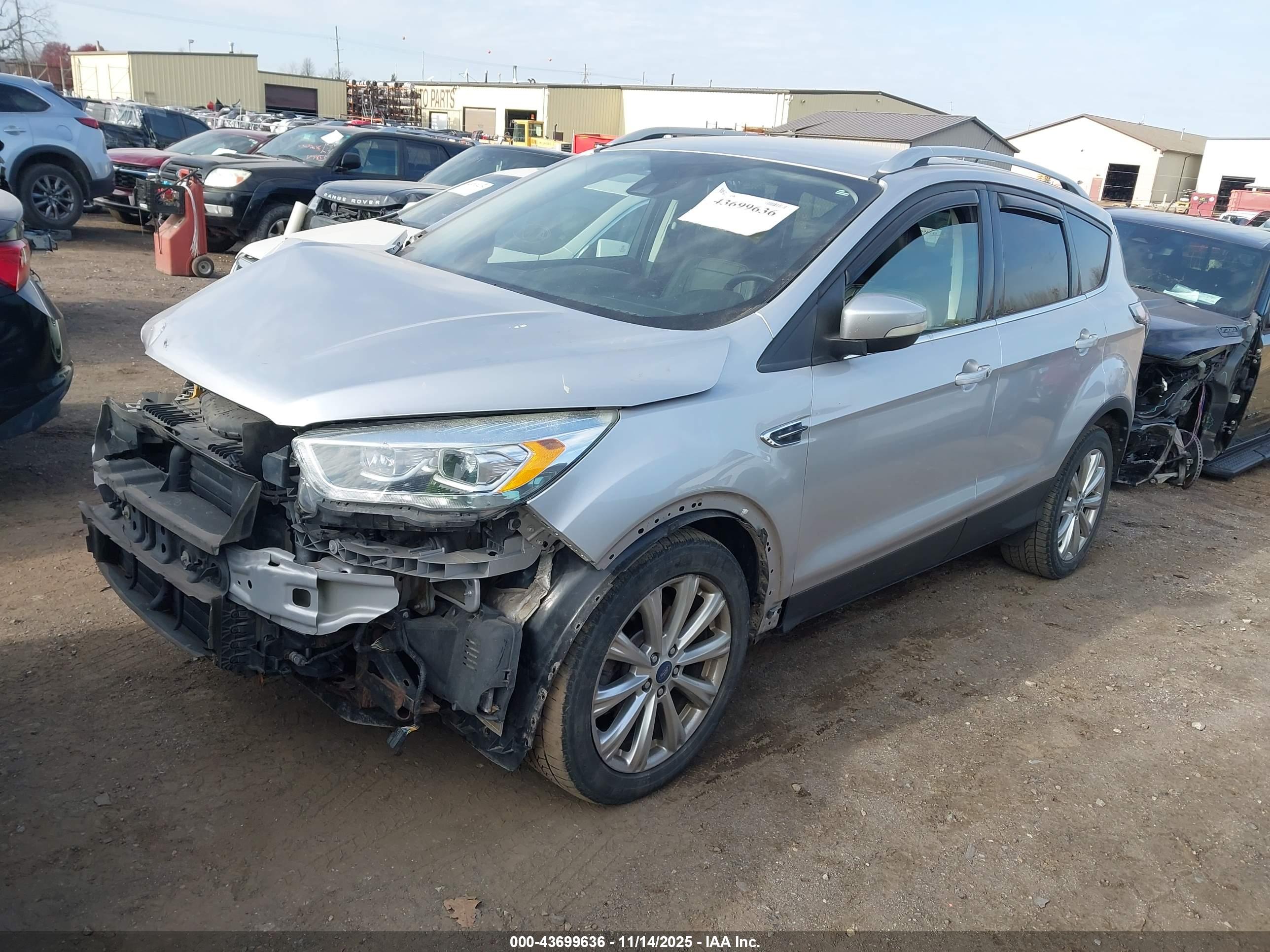 FORD ESCAPE image 2