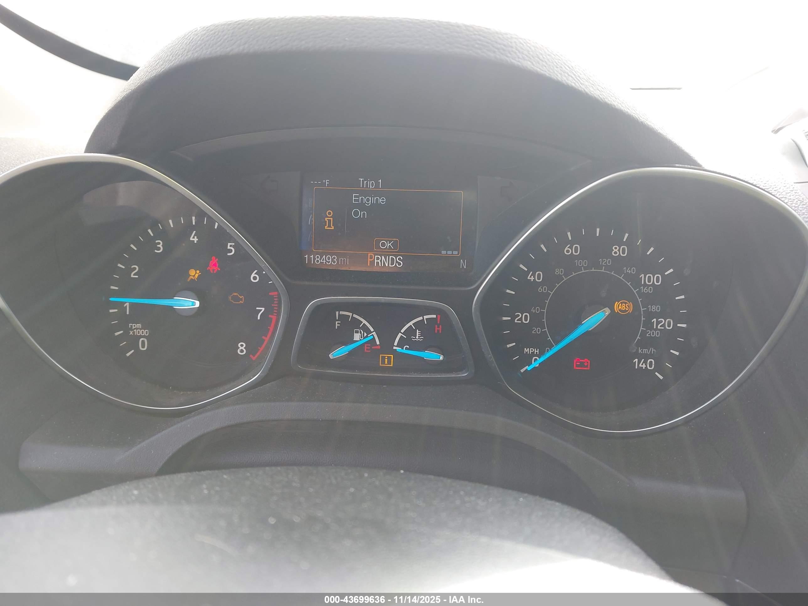 FORD ESCAPE image 7
