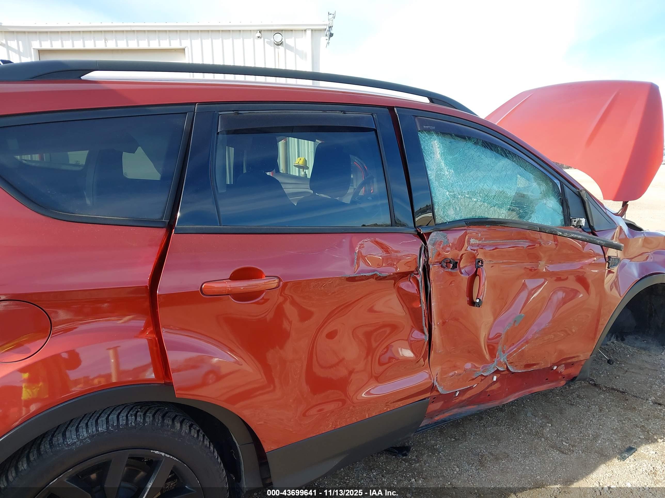 FORD ESCAPE image 6