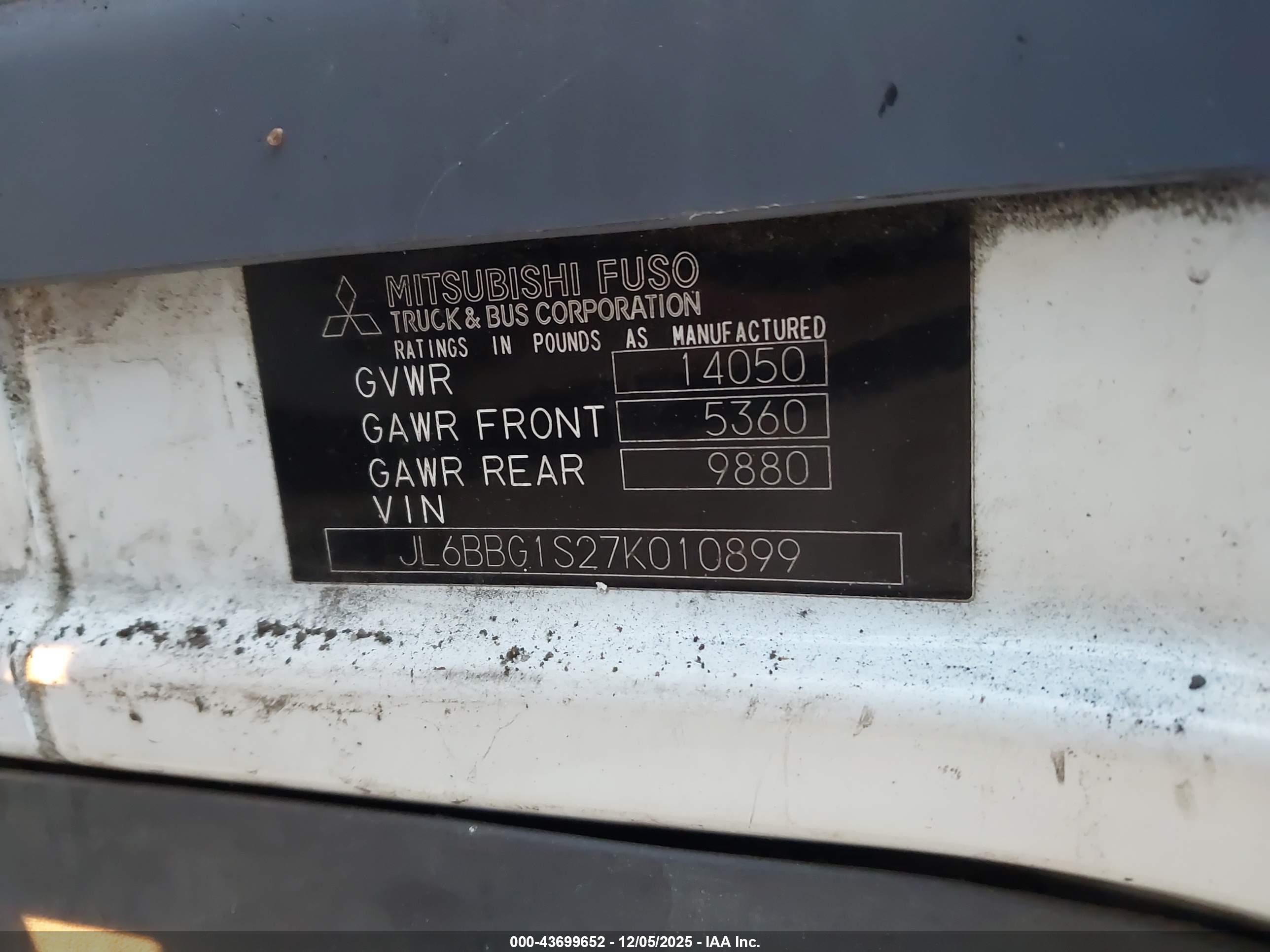 MITSUBISHI FUSO image 9