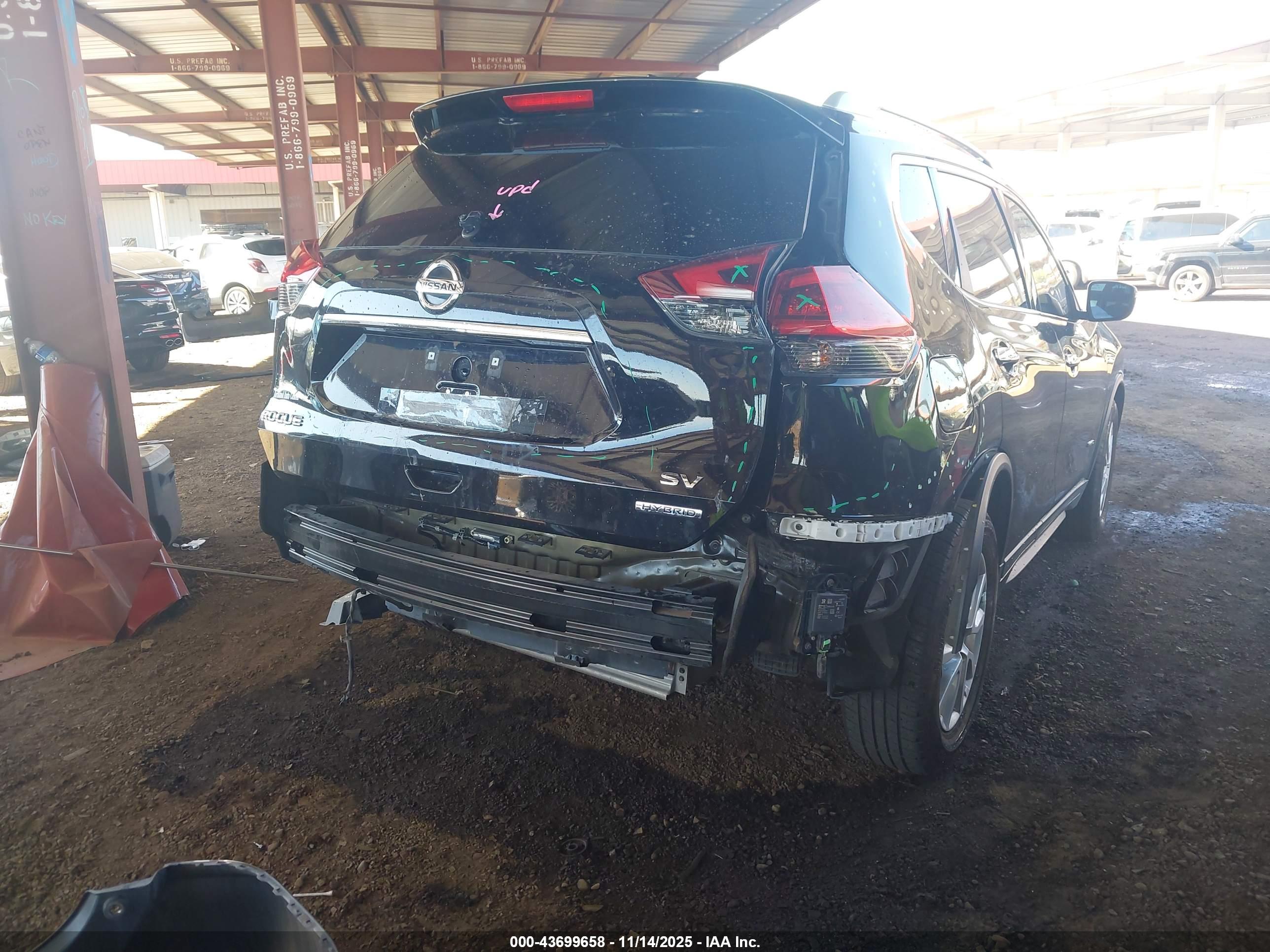 NISSAN ROGUE image 4