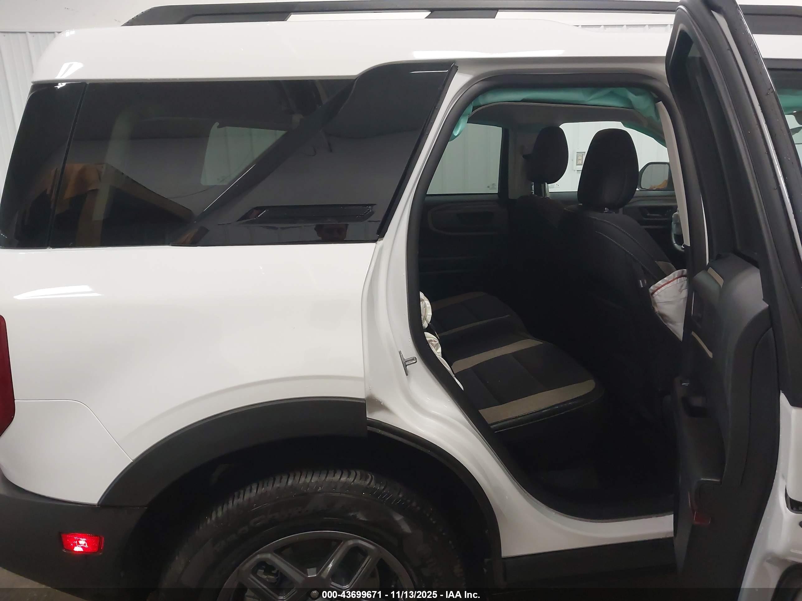 FORD BRONCO image 8