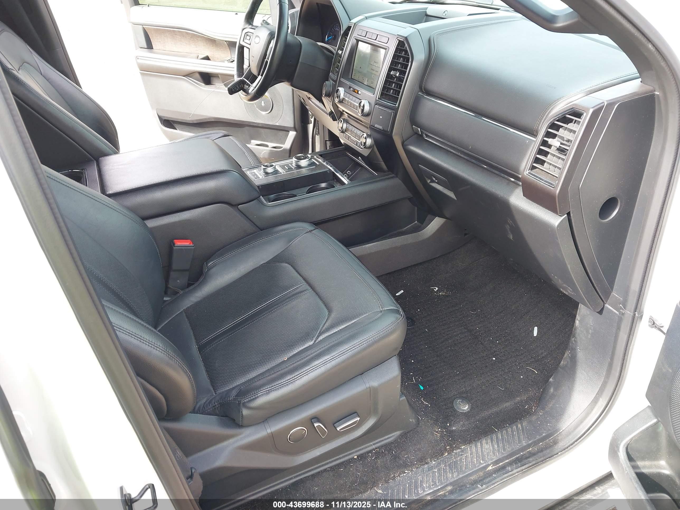 FORD EXPEDITION image 5