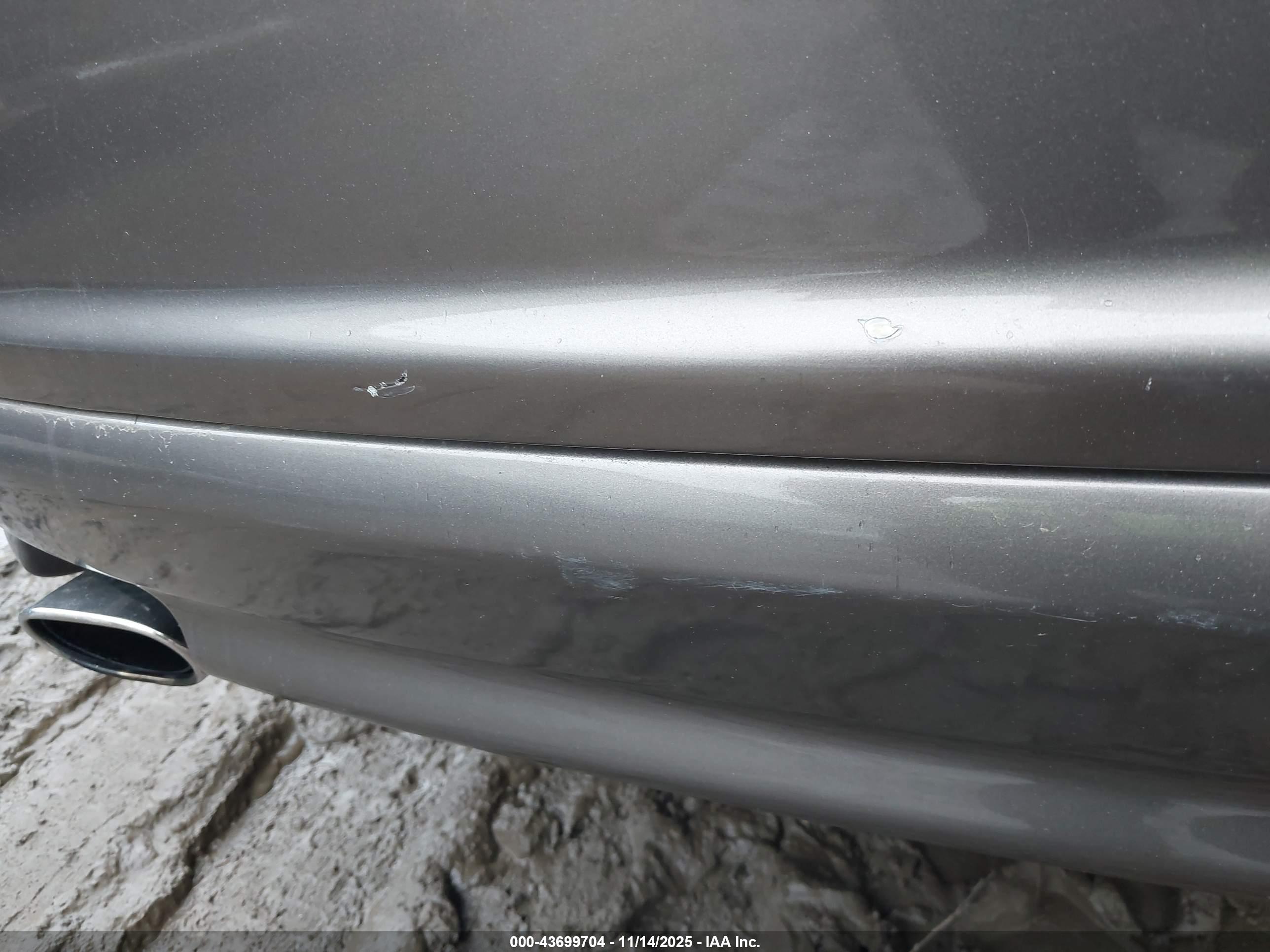 VOLVO S80 image 6