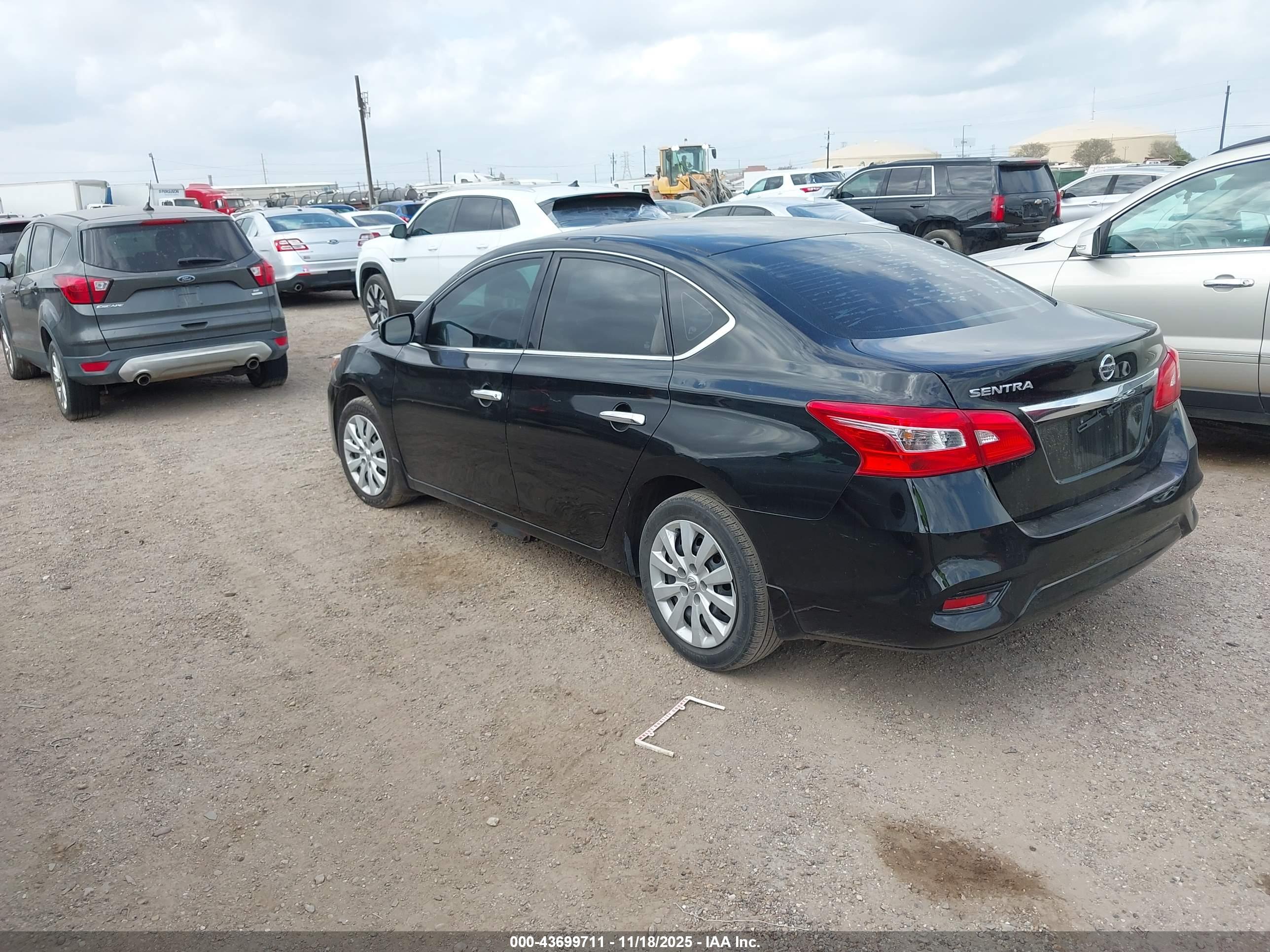 NISSAN SENTRA image 3