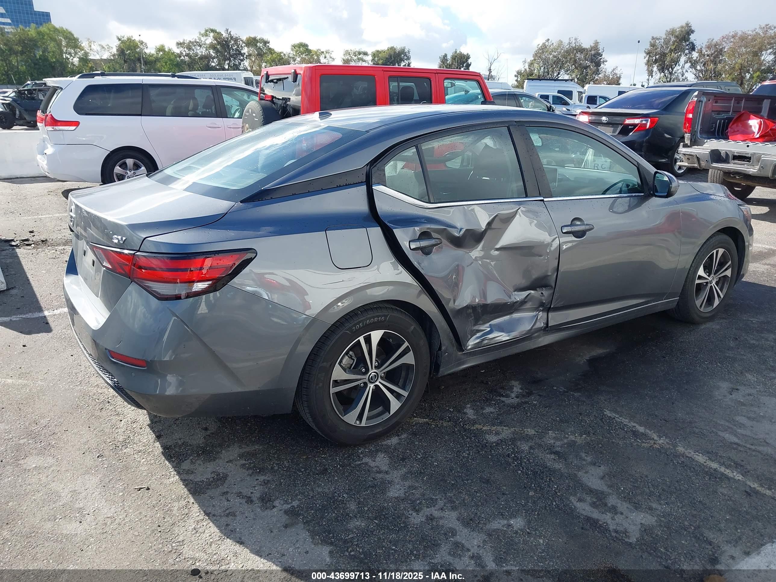 NISSAN SENTRA image 4