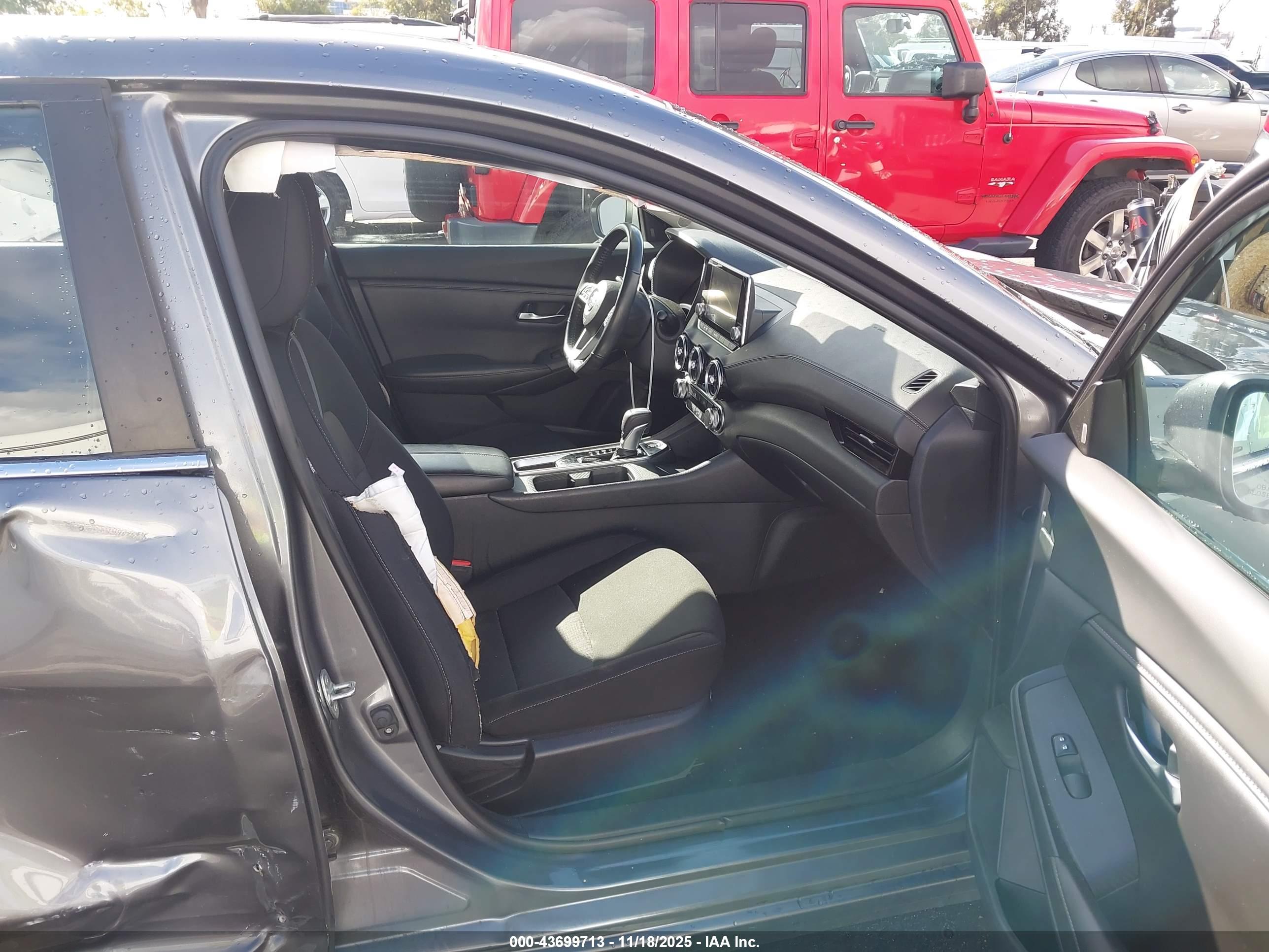 NISSAN SENTRA image 5