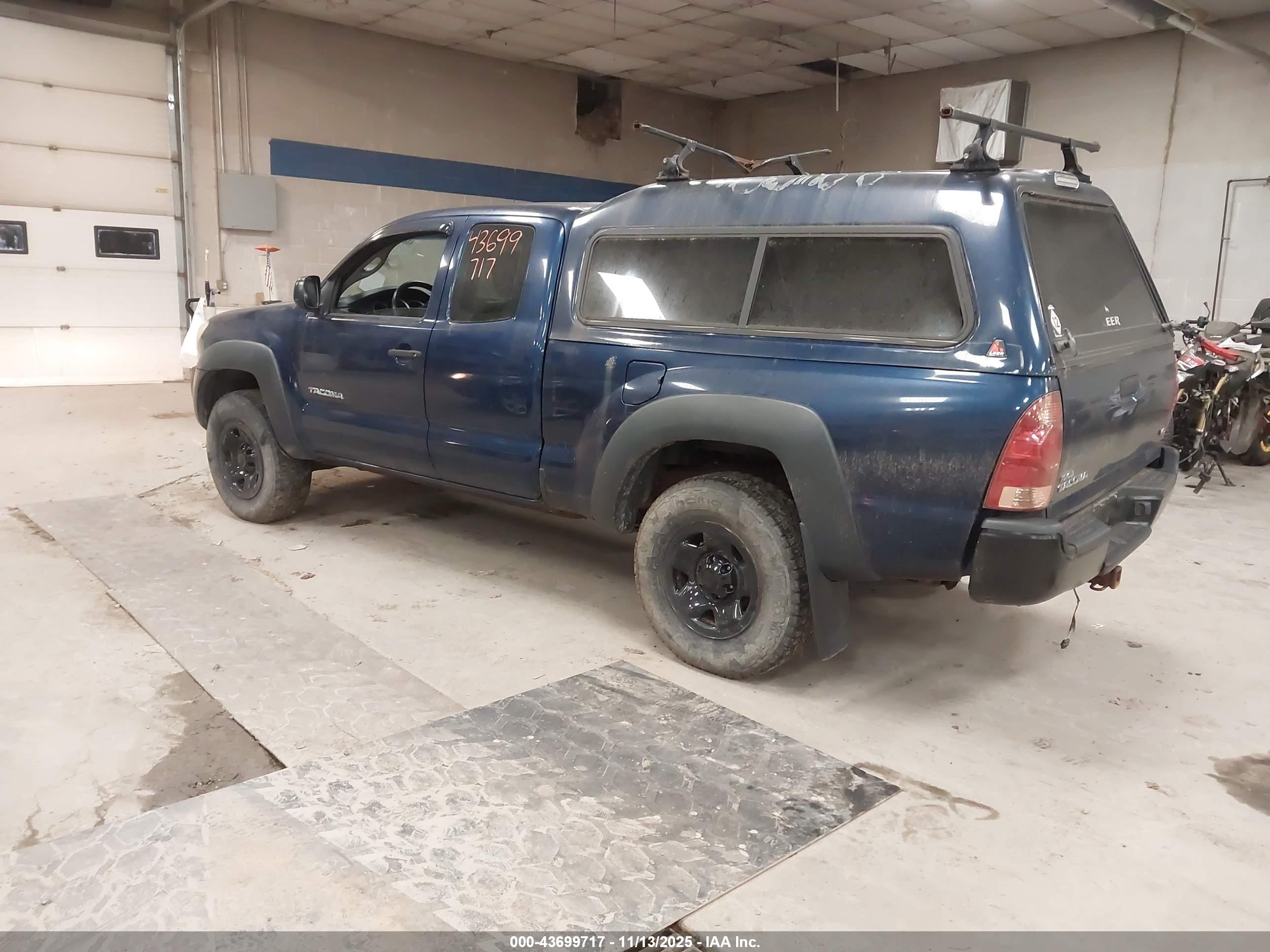 TOYOTA TACOMA image 3