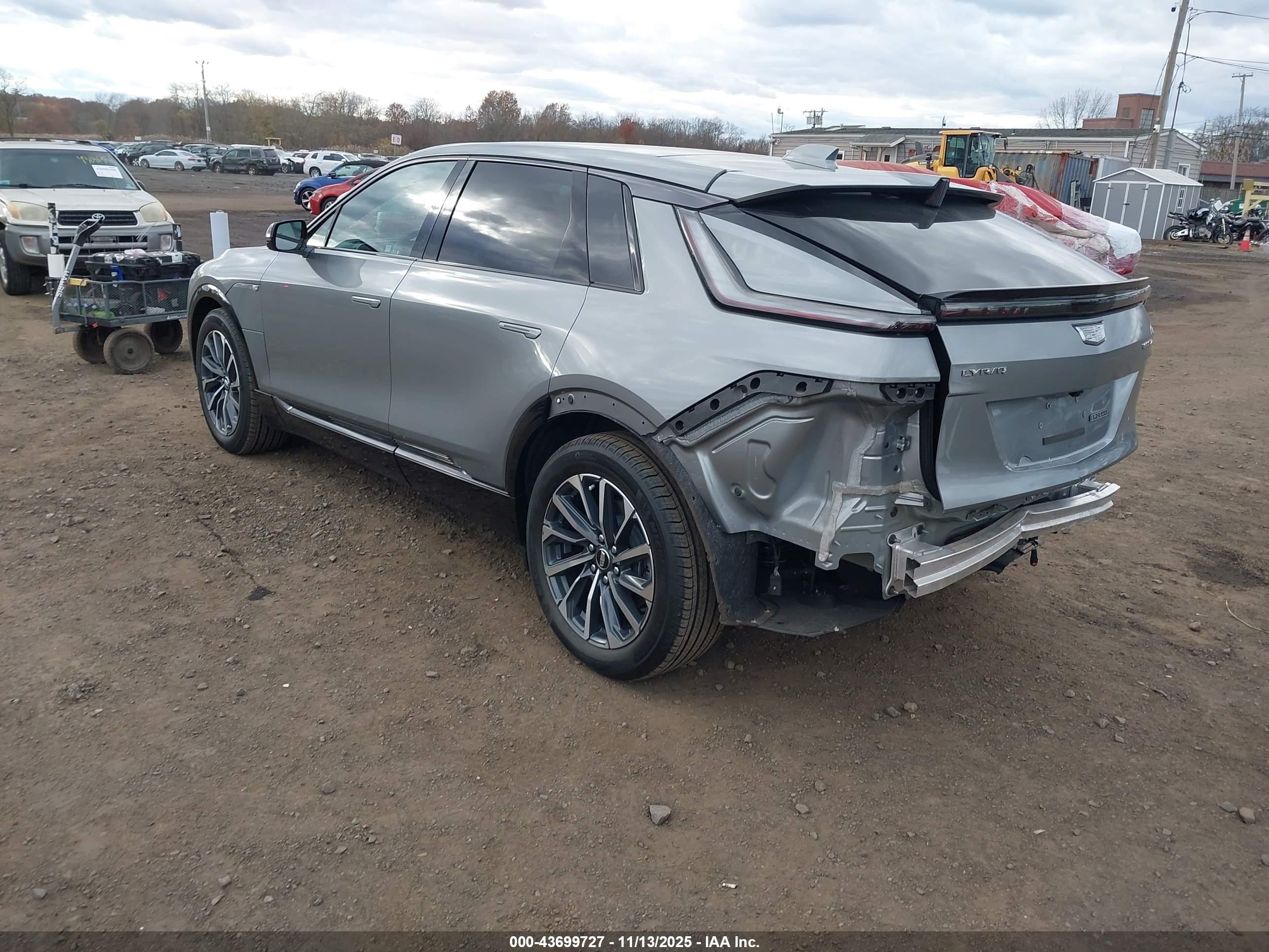 CADILLAC LYRIQ image 3