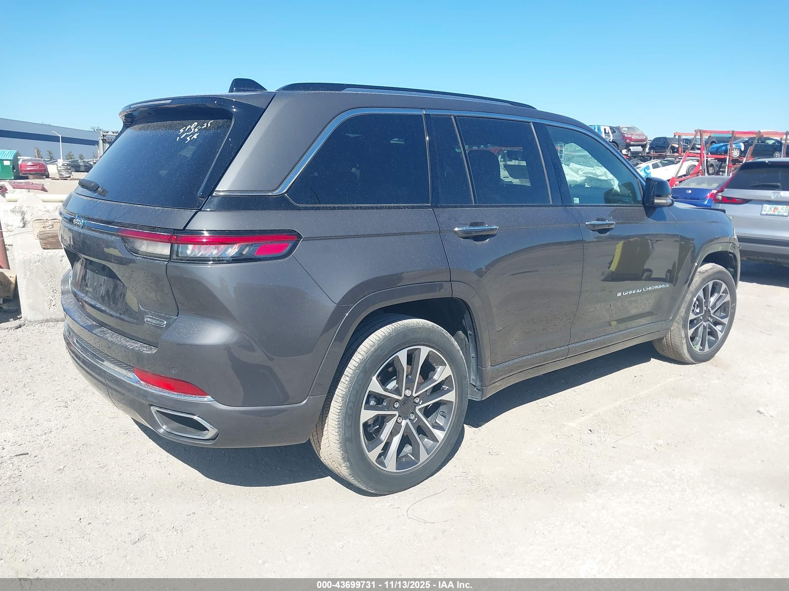 JEEP GRAND image 4