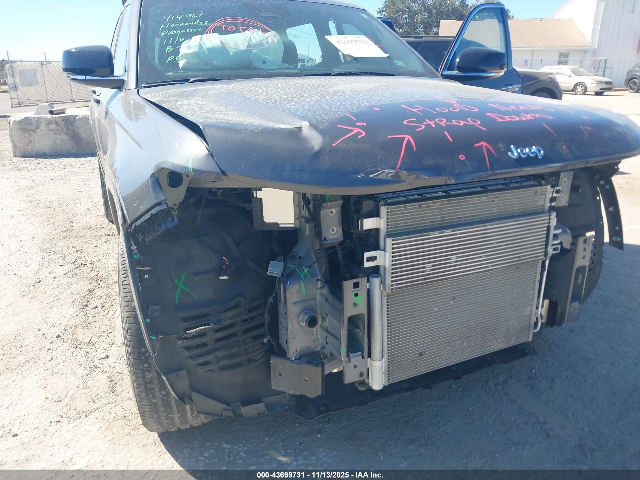 JEEP GRAND image 6