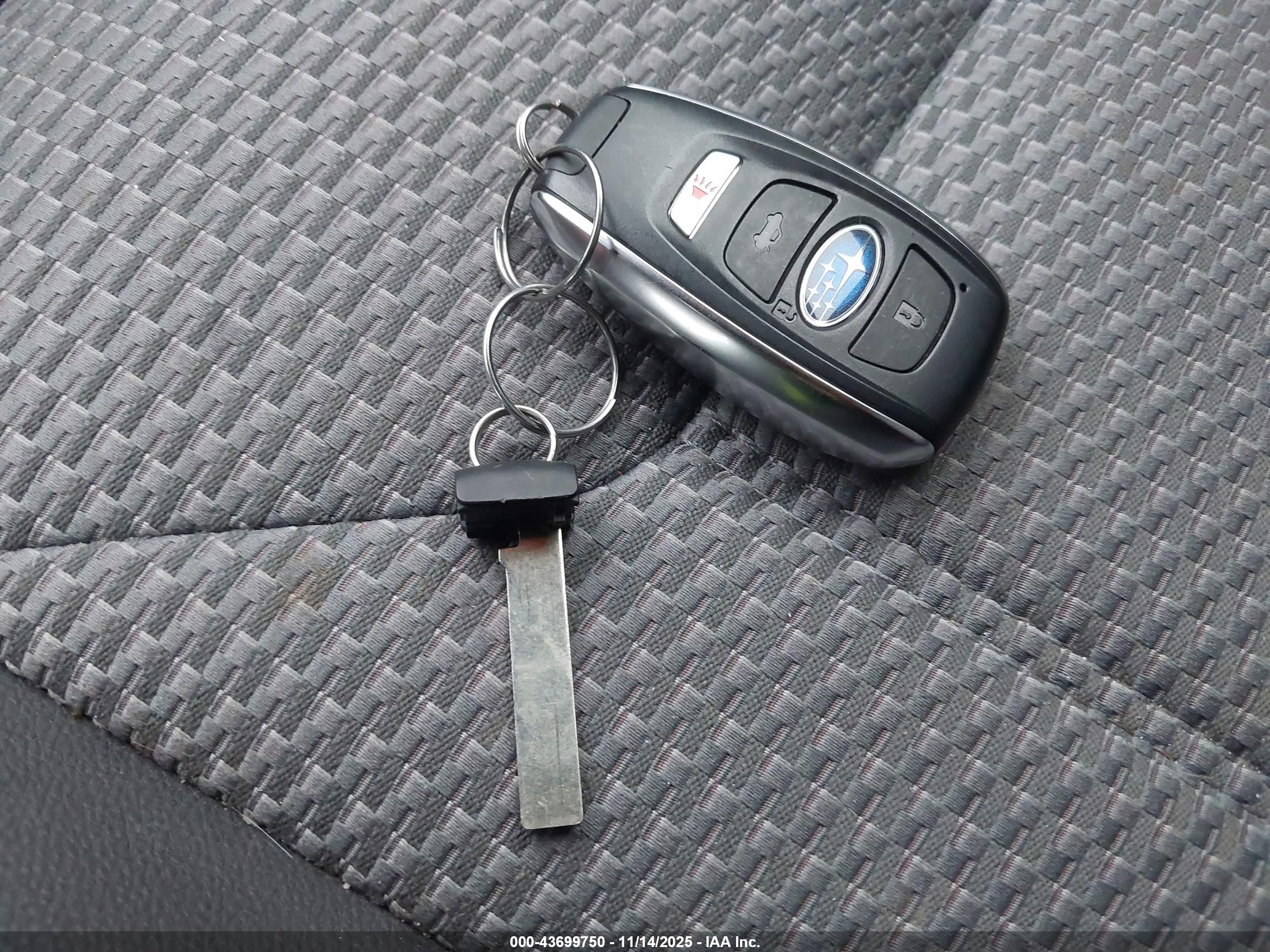 SUBARU FORESTER image 11