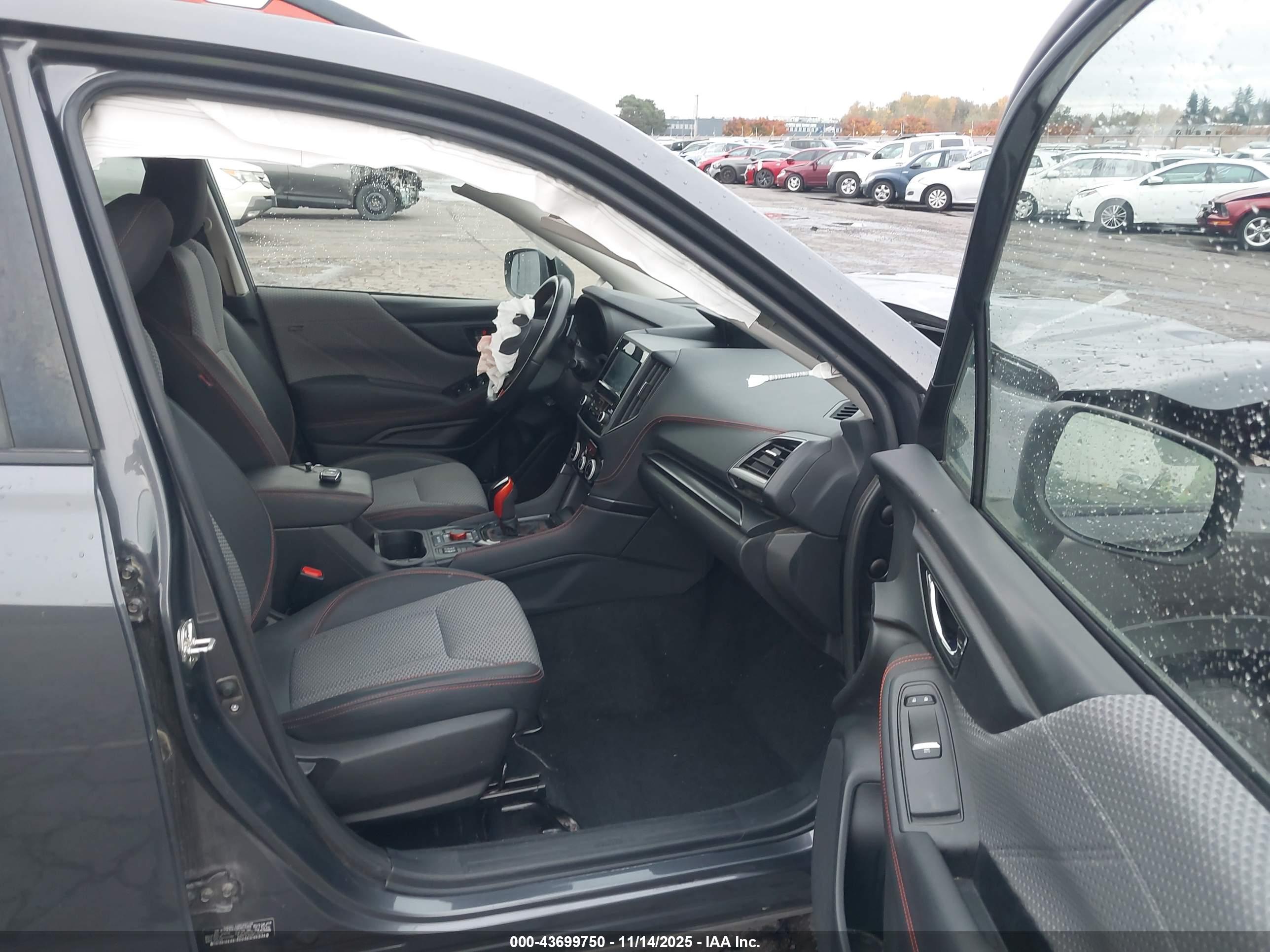 SUBARU FORESTER image 5