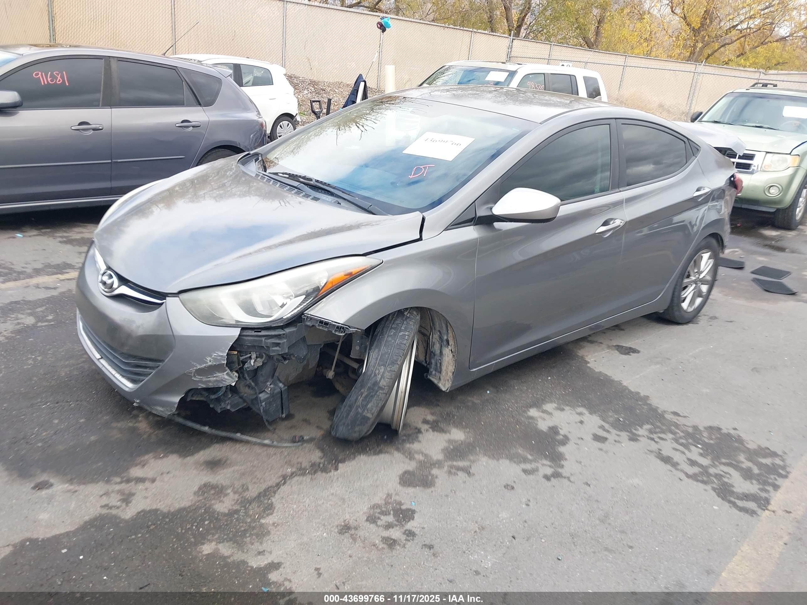 HYUNDAI ELANTRA image 2