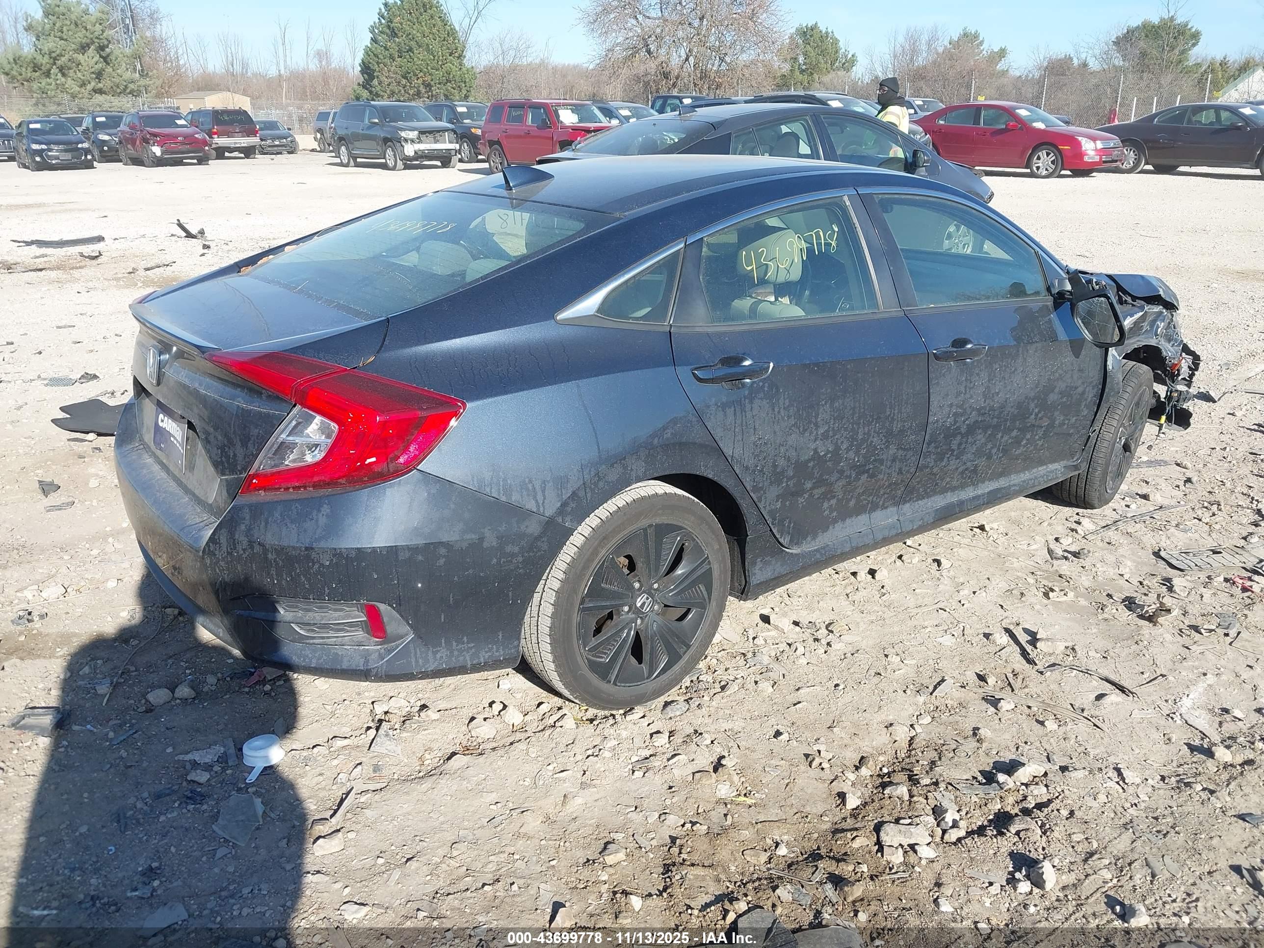 HONDA CIVIC image 4