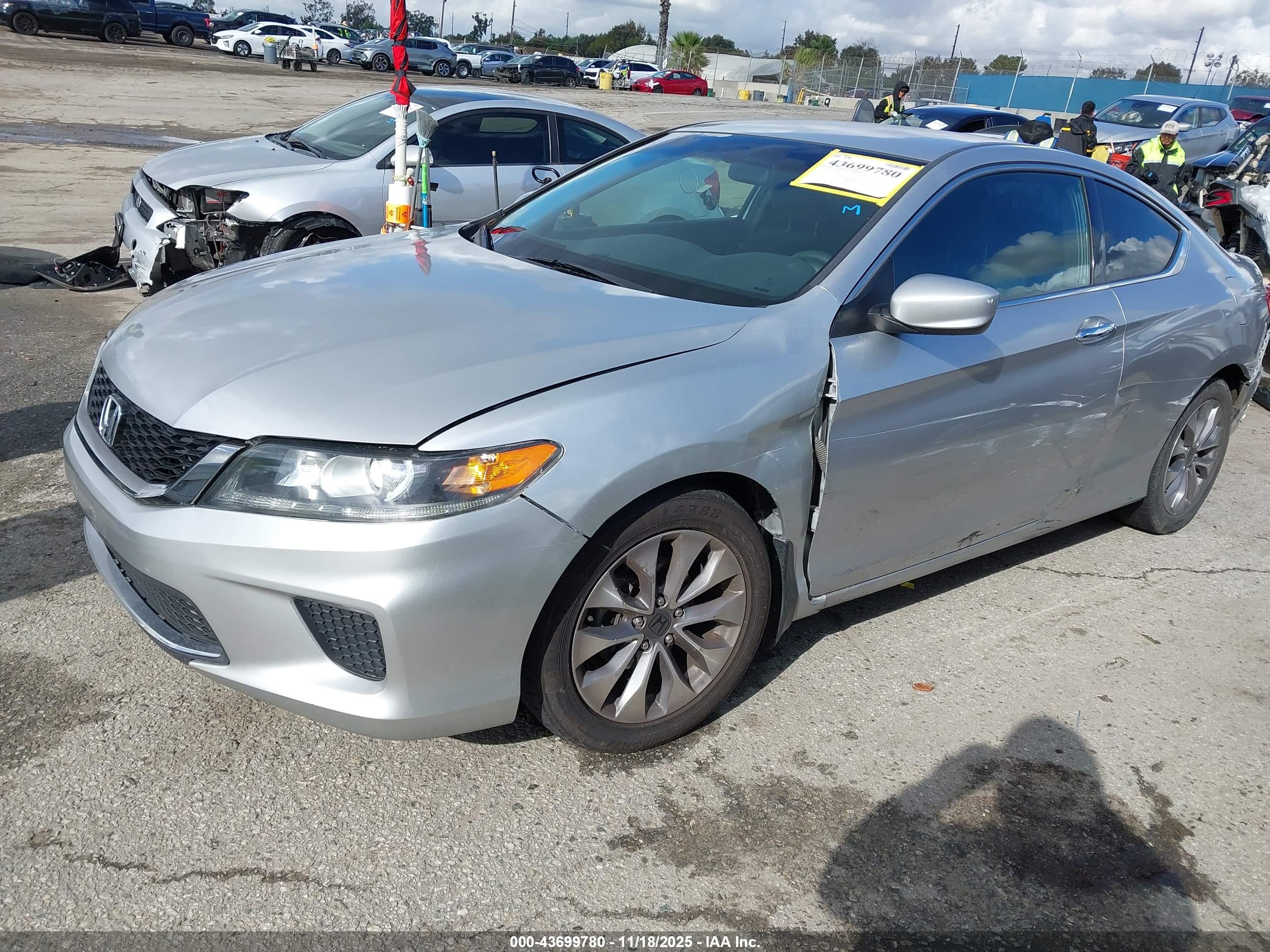HONDA ACCORD image 2