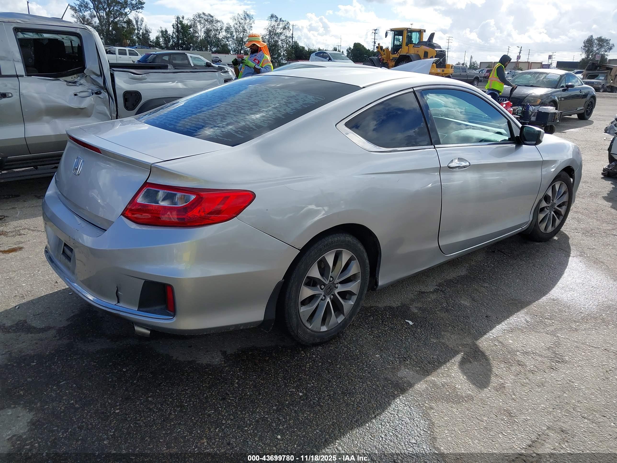 HONDA ACCORD image 4