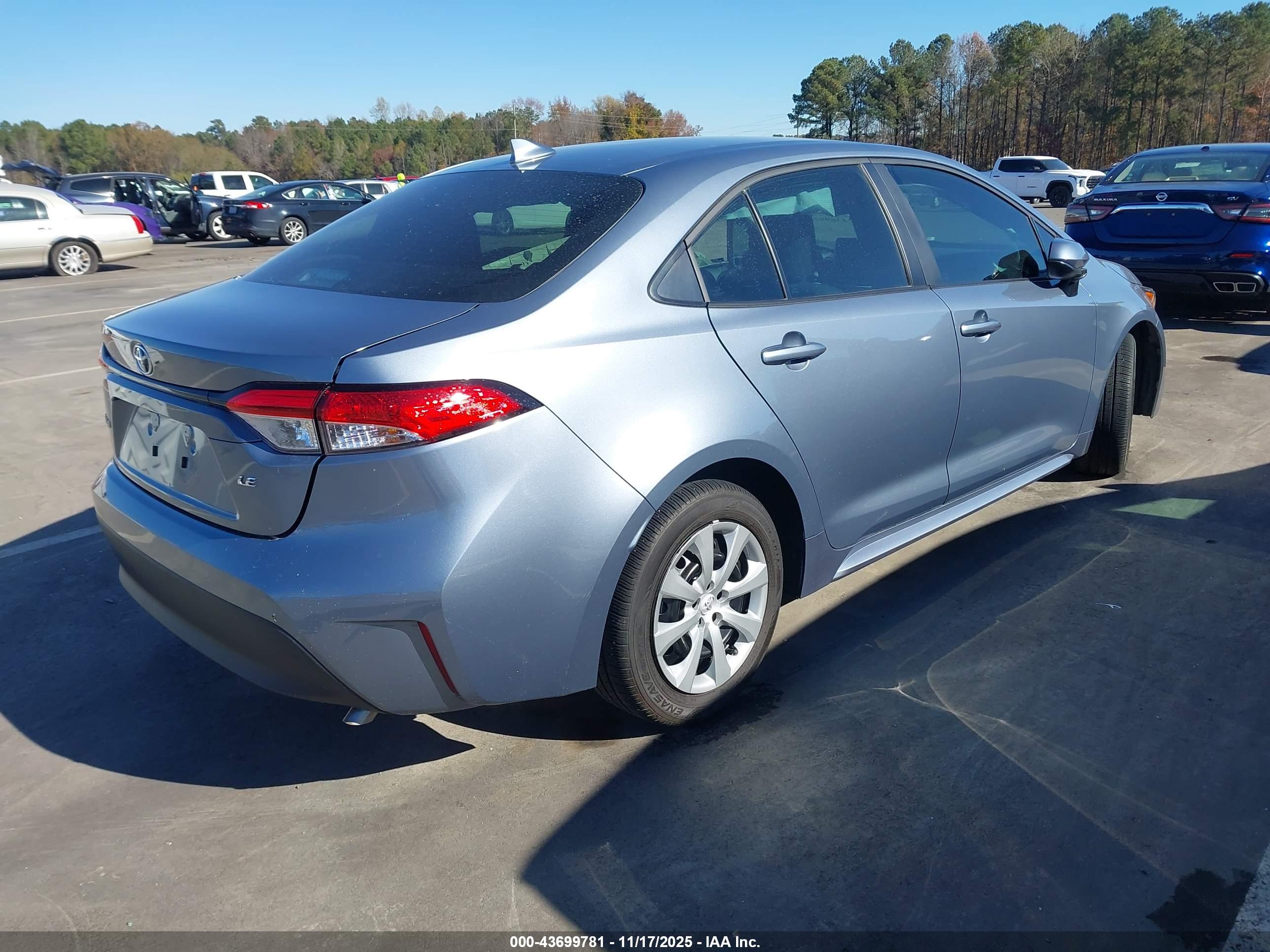 TOYOTA COROLLA image 4
