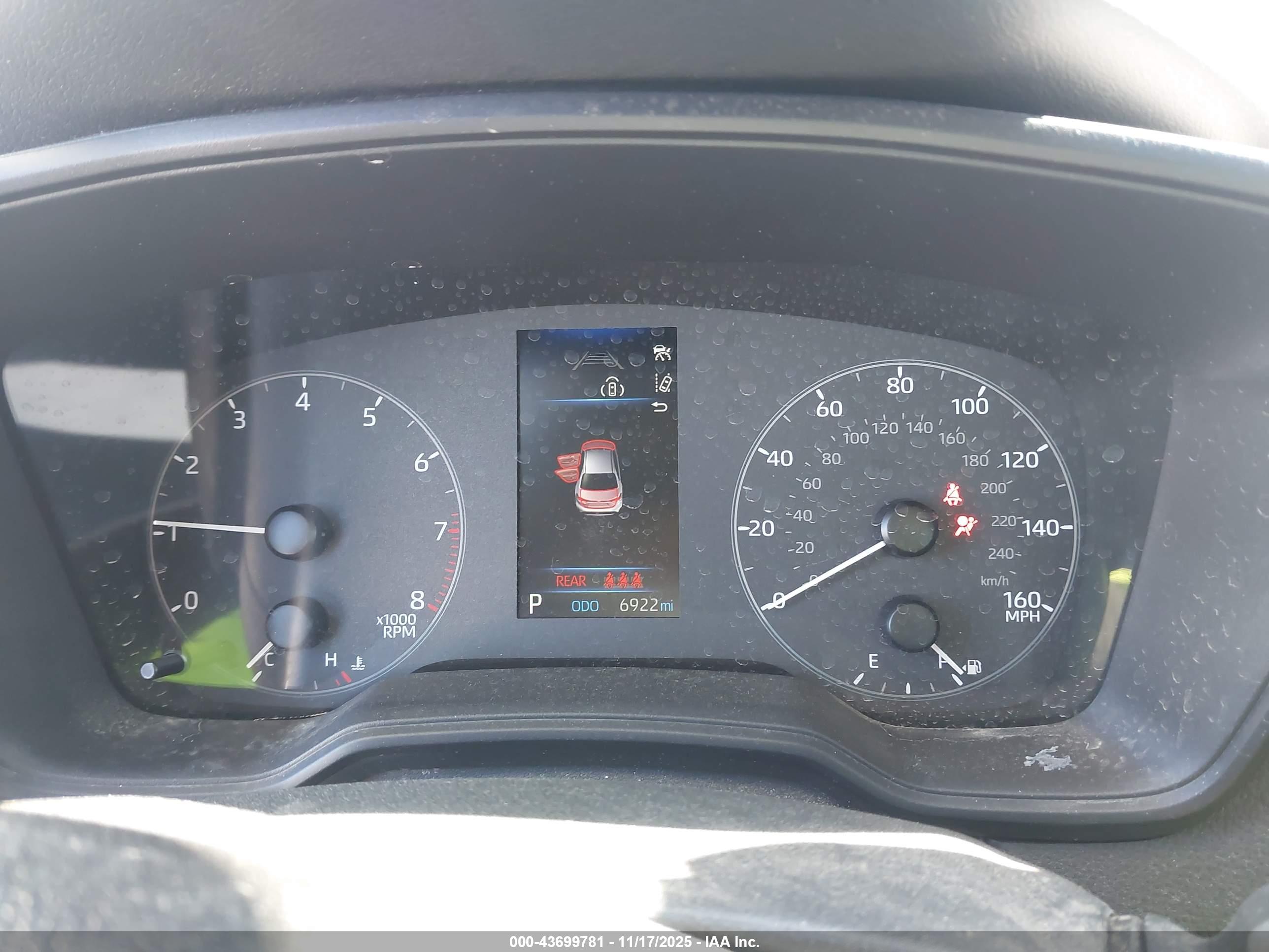 TOYOTA COROLLA image 7