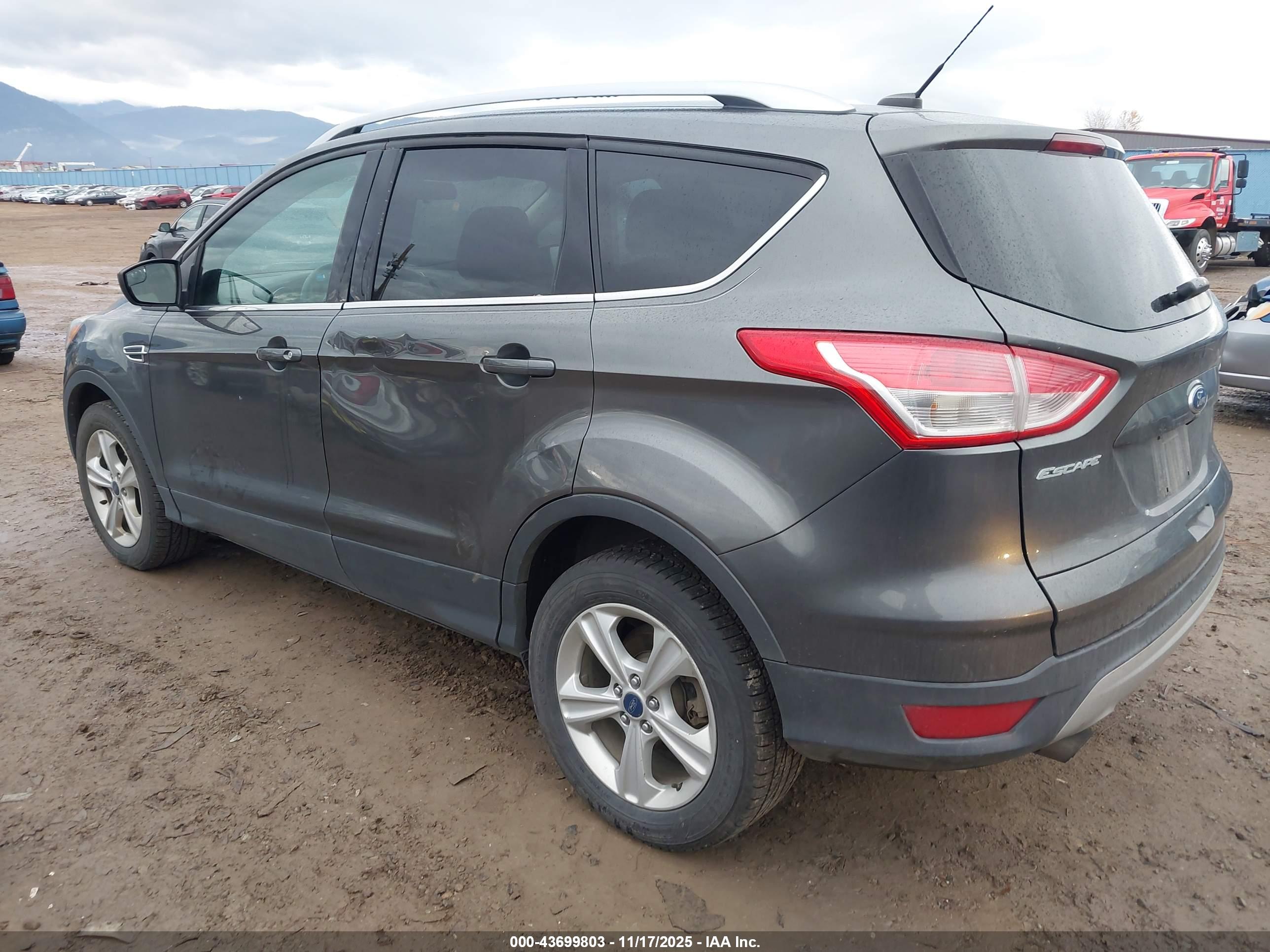 FORD ESCAPE image 3