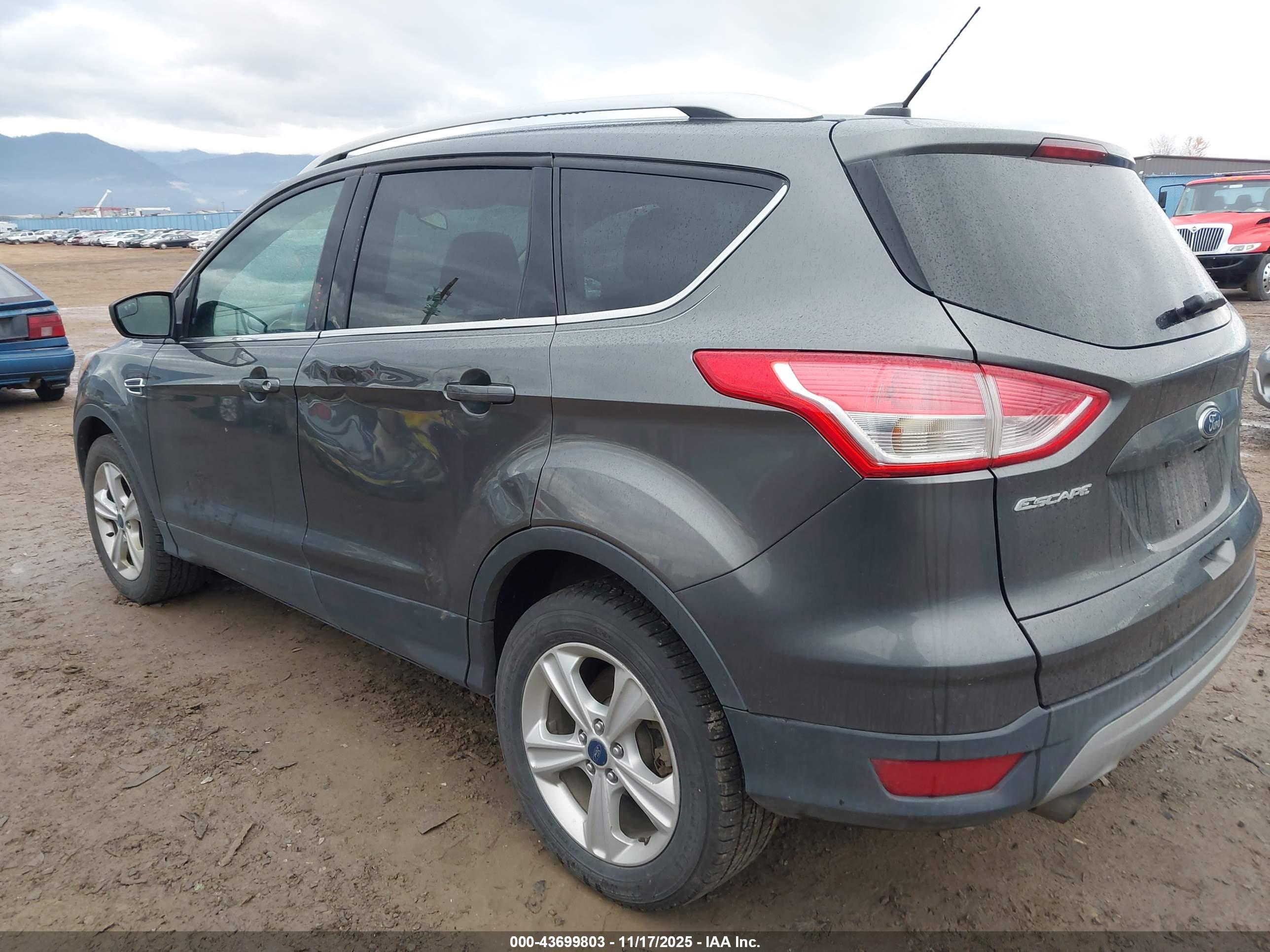 FORD ESCAPE image 6