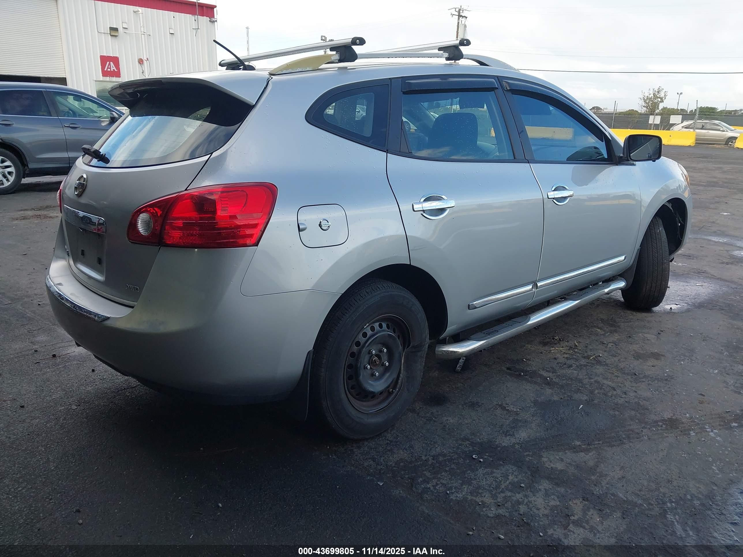 NISSAN ROGUE image 4