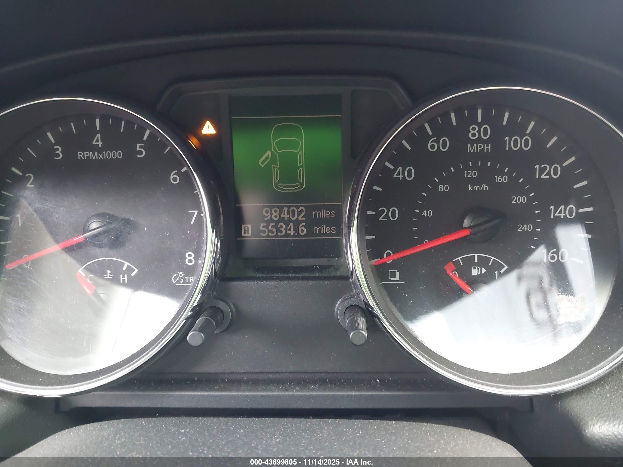 NISSAN ROGUE image 7