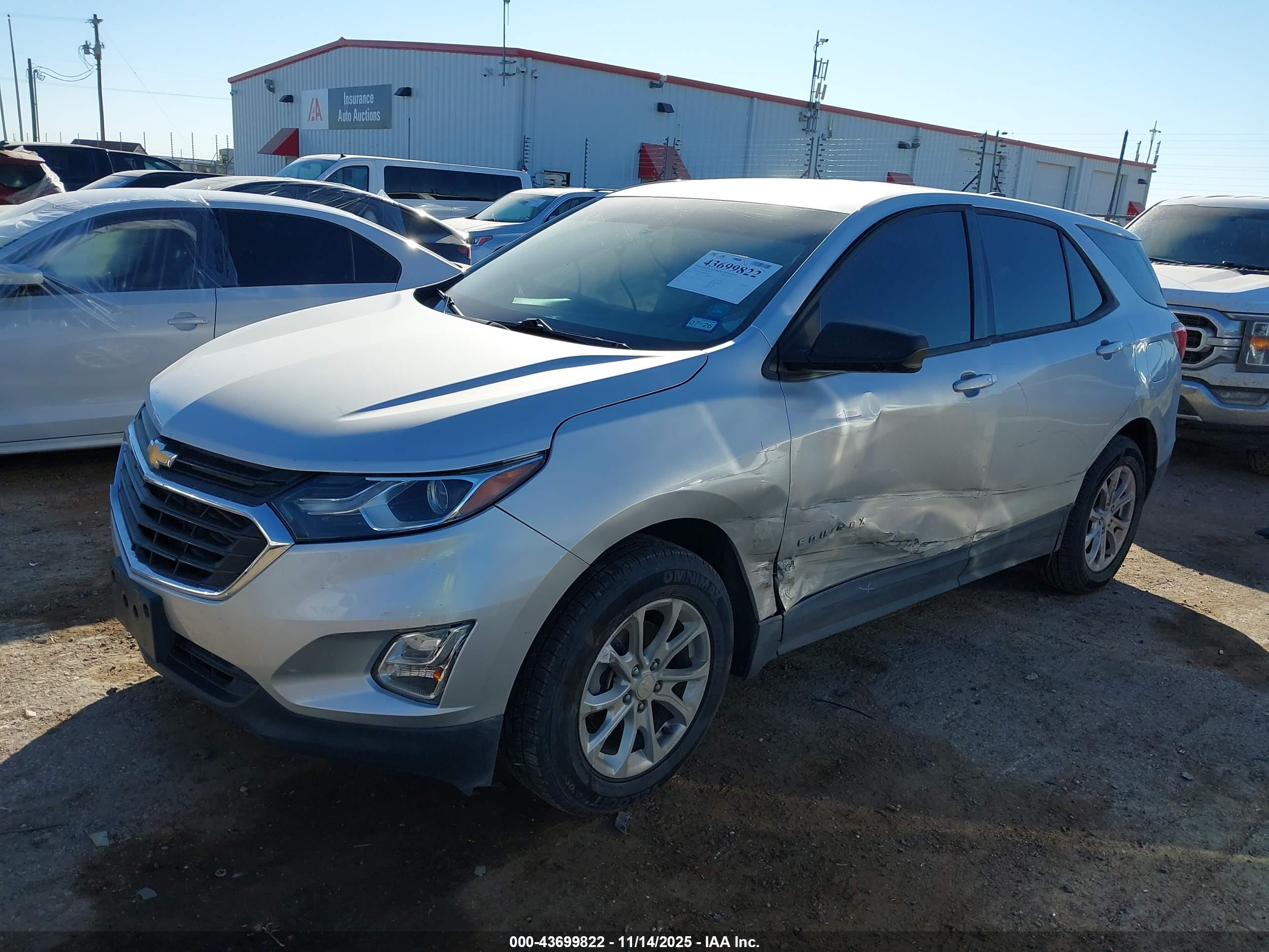 CHEVROLET EQUINOX image 2