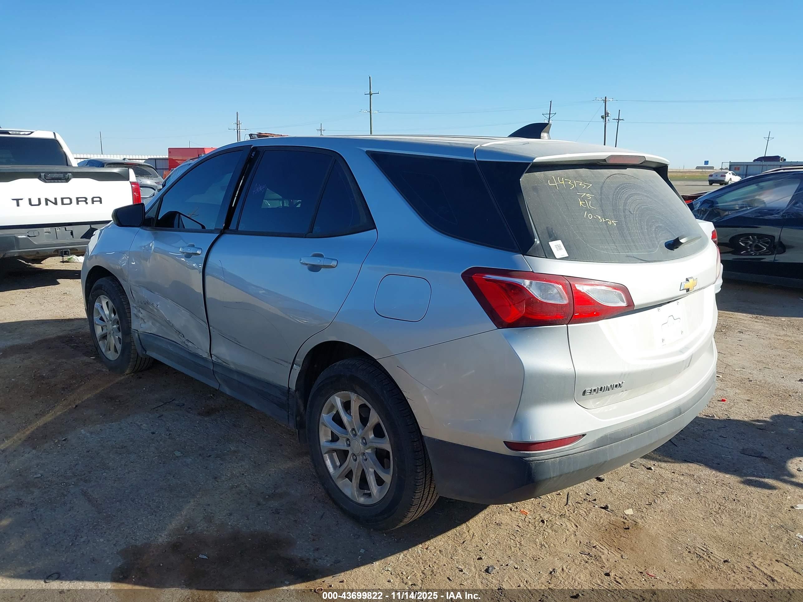 CHEVROLET EQUINOX image 3