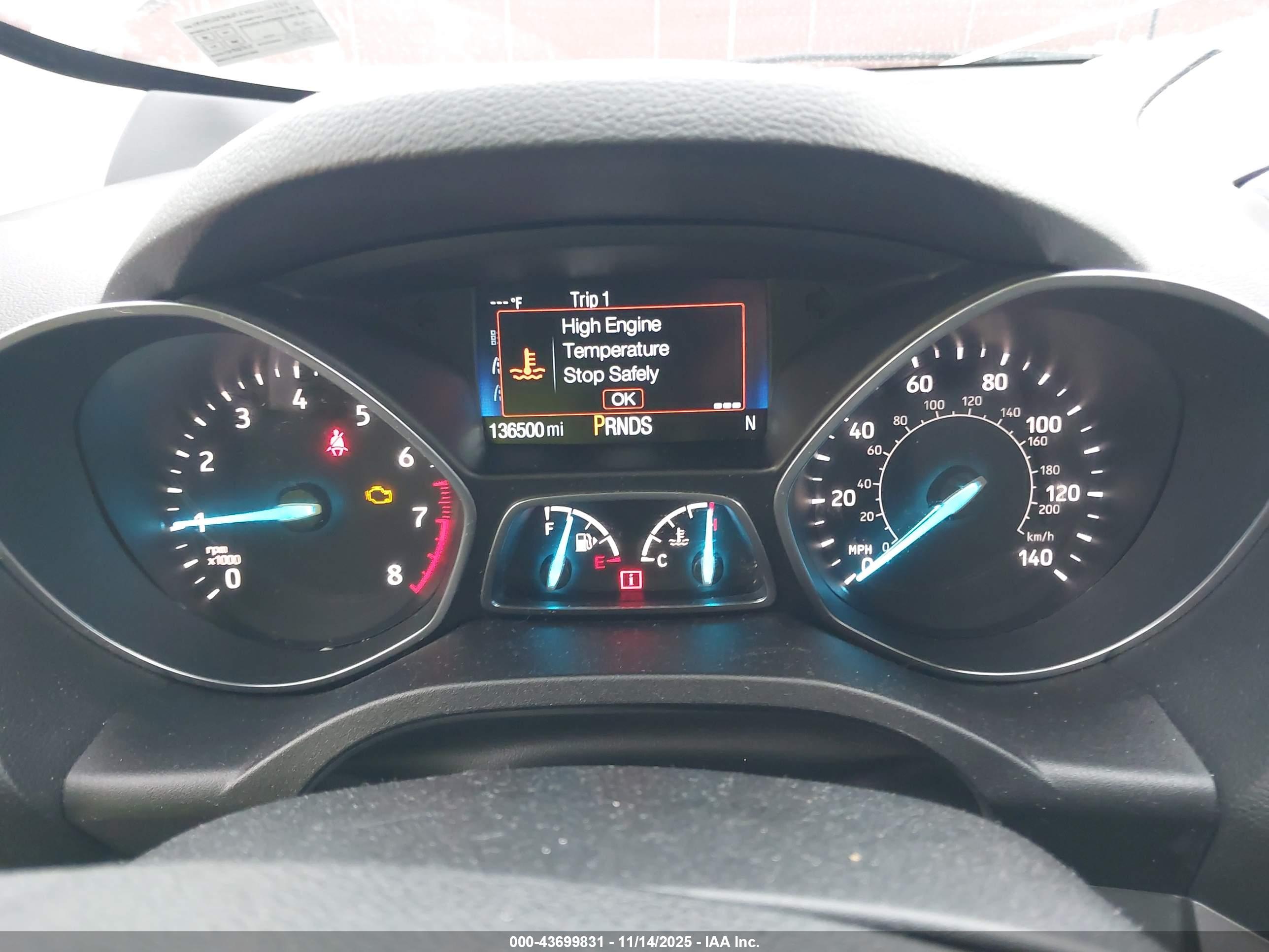 FORD ESCAPE image 7