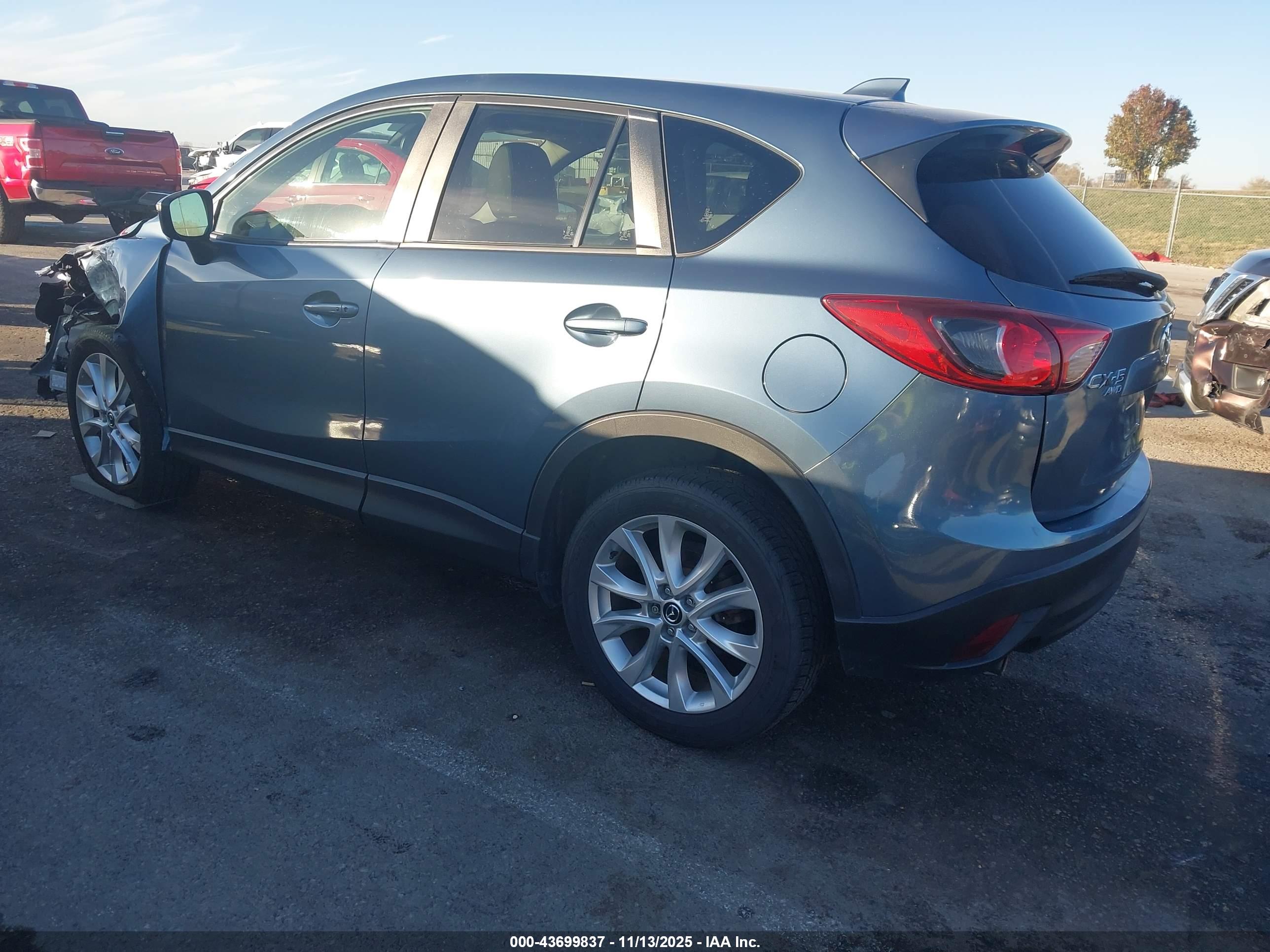 MAZDA CX-5 image 3