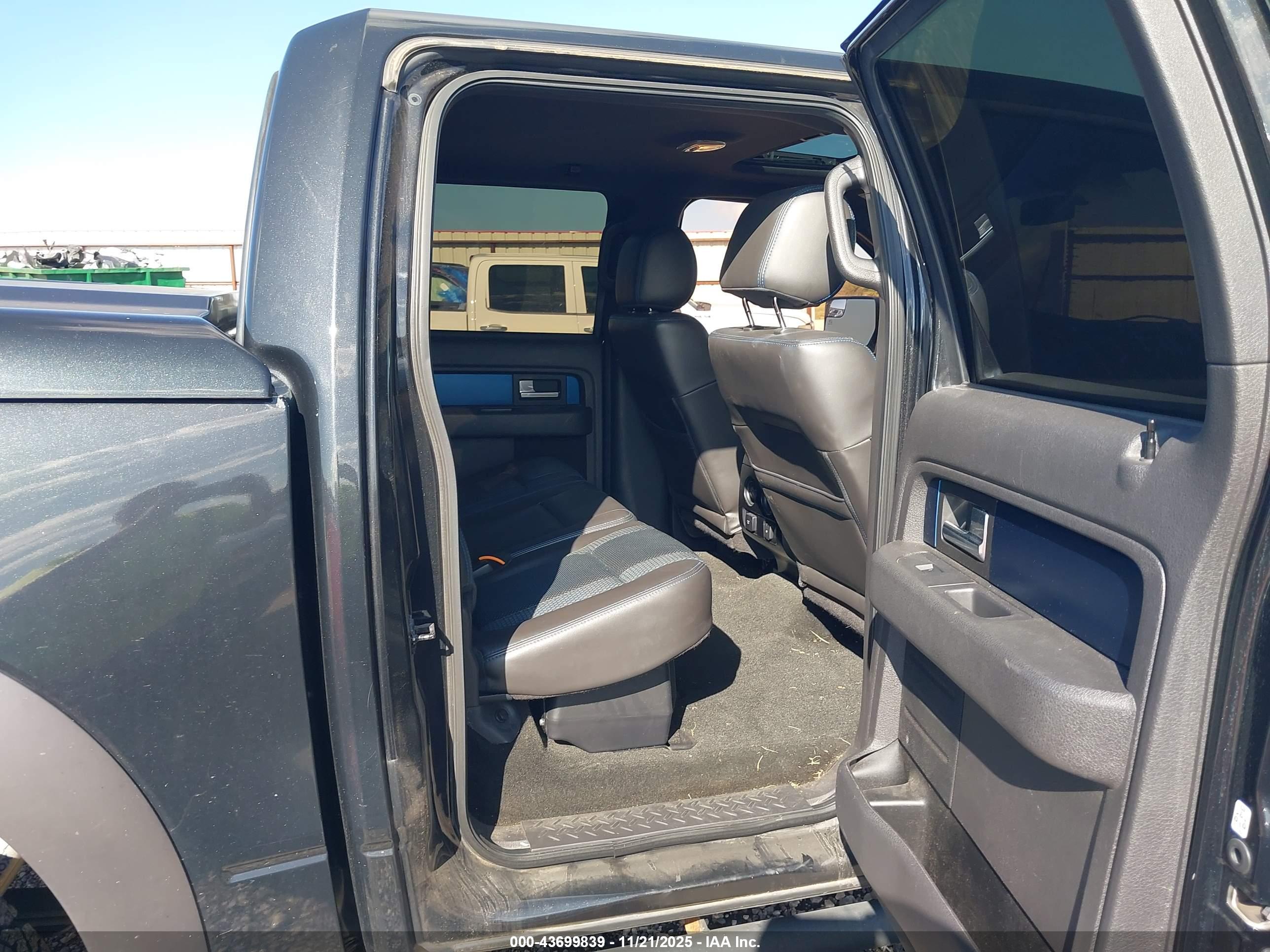 FORD F-150 image 8