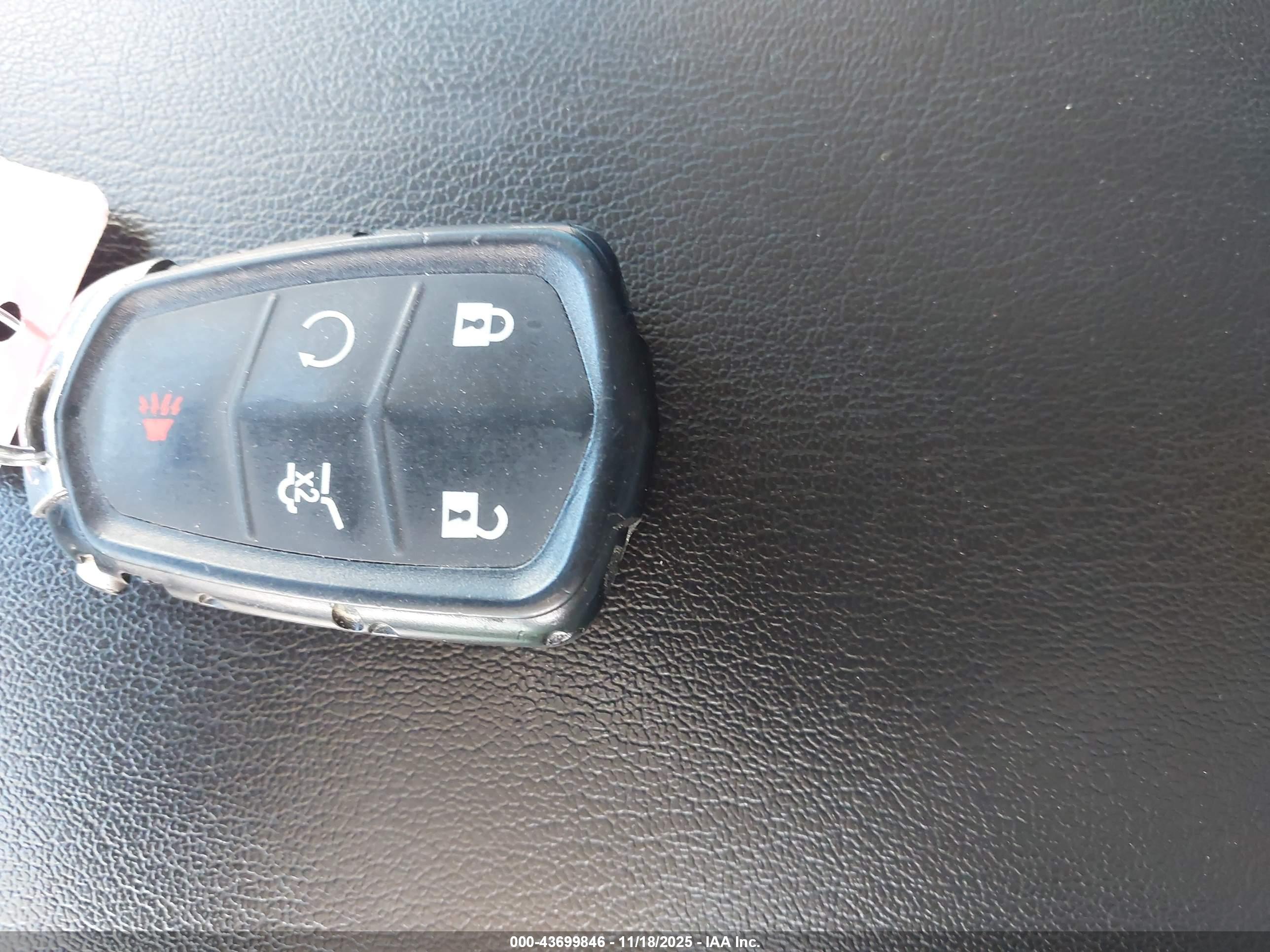CADILLAC XT5 image 11