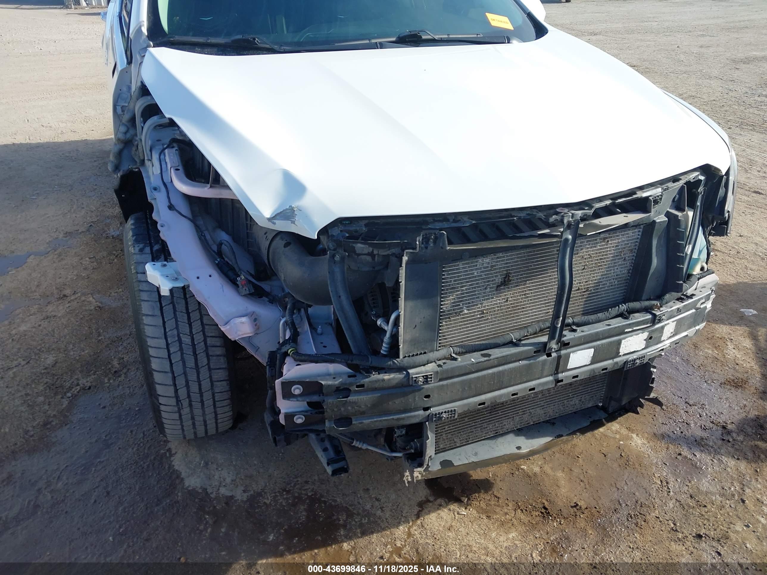 CADILLAC XT5 image 6