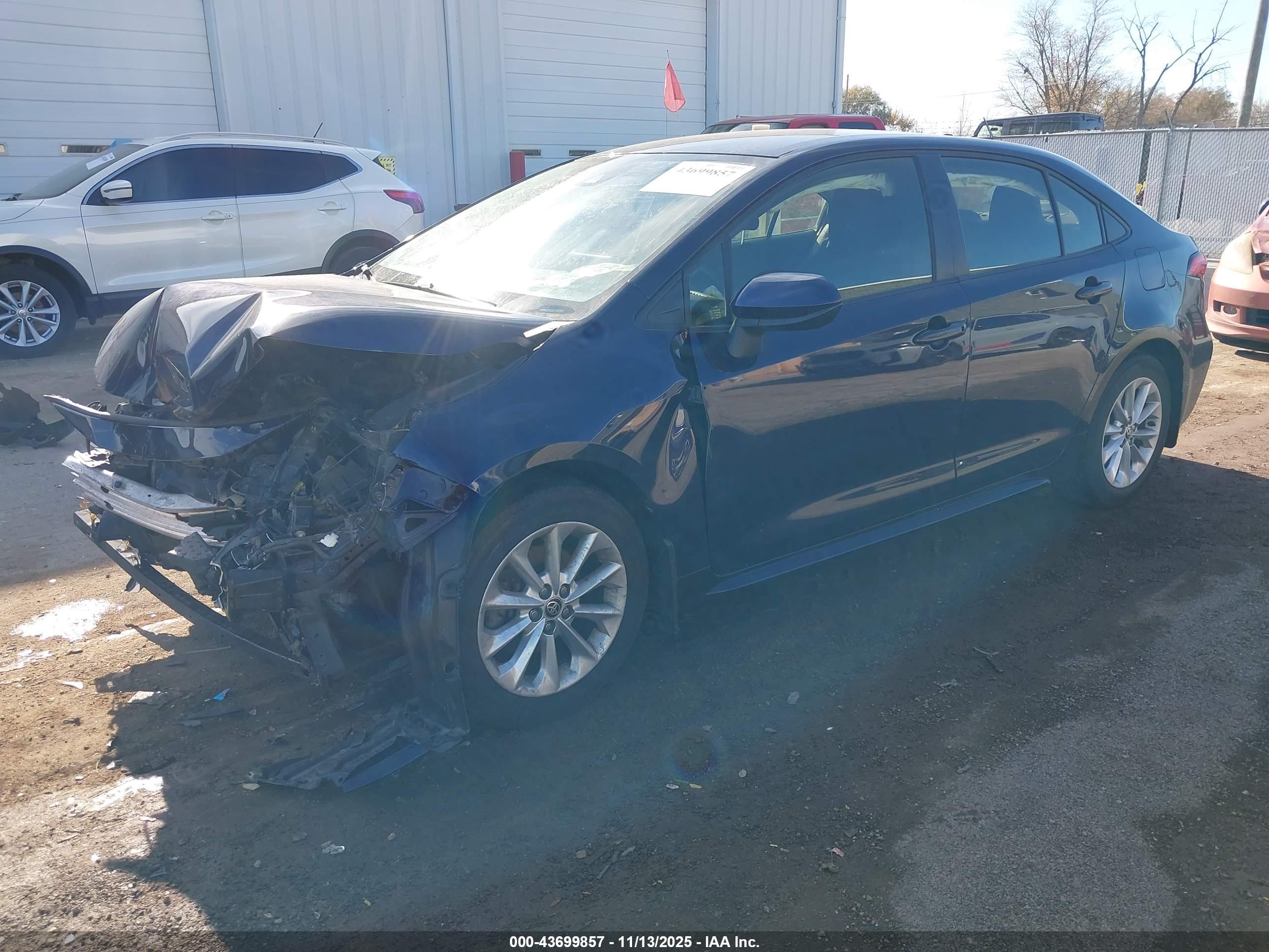 TOYOTA COROLLA image 2