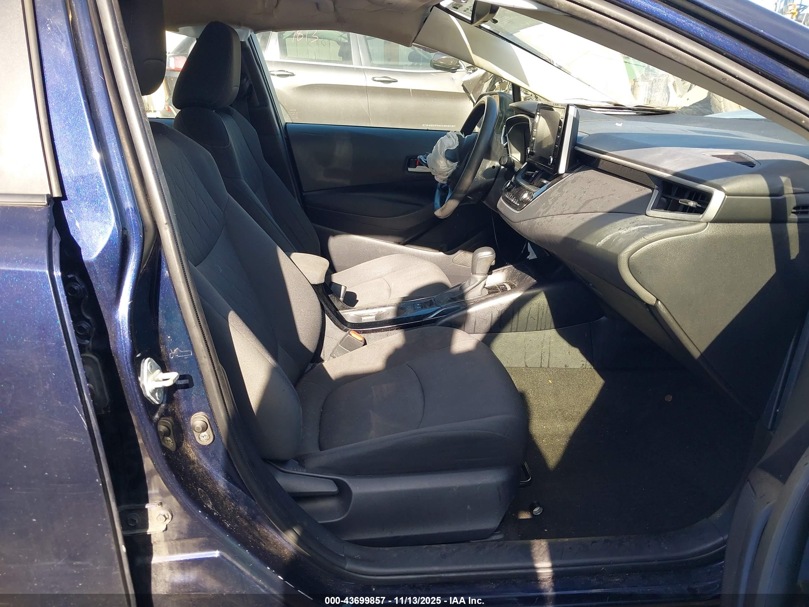 TOYOTA COROLLA image 5