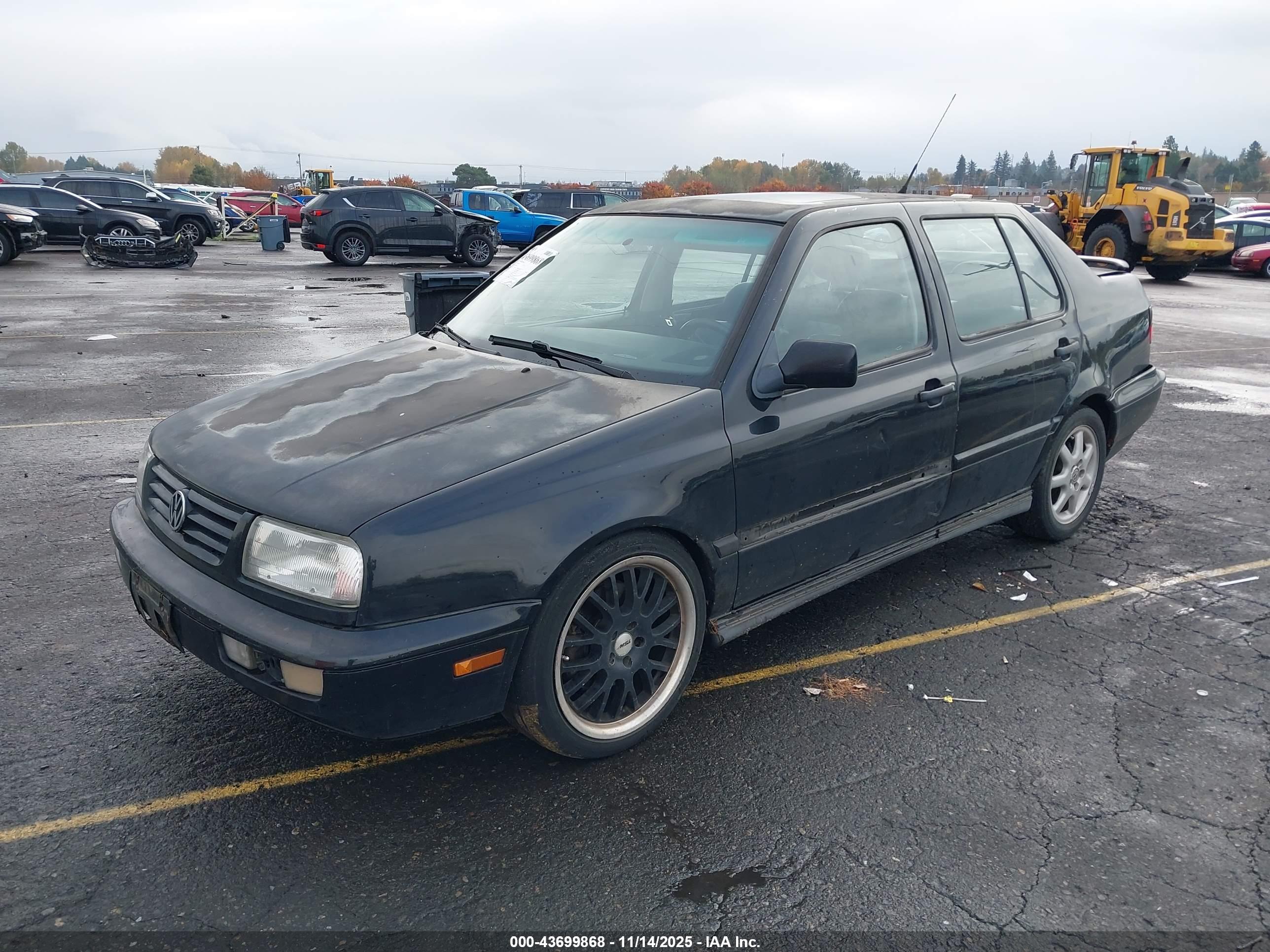 VOLKSWAGEN JETTA image 2