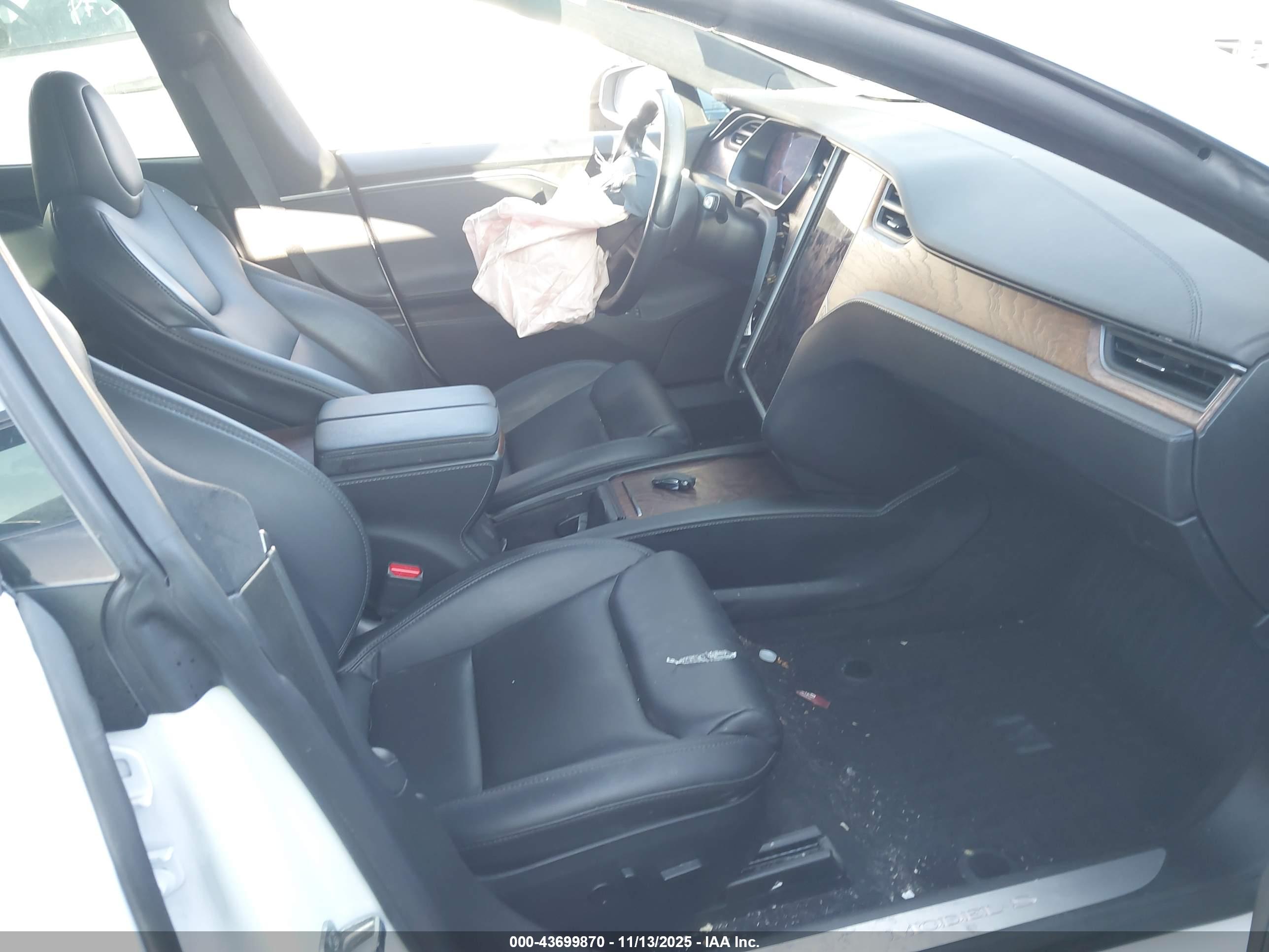 TESLA MODEL image 5