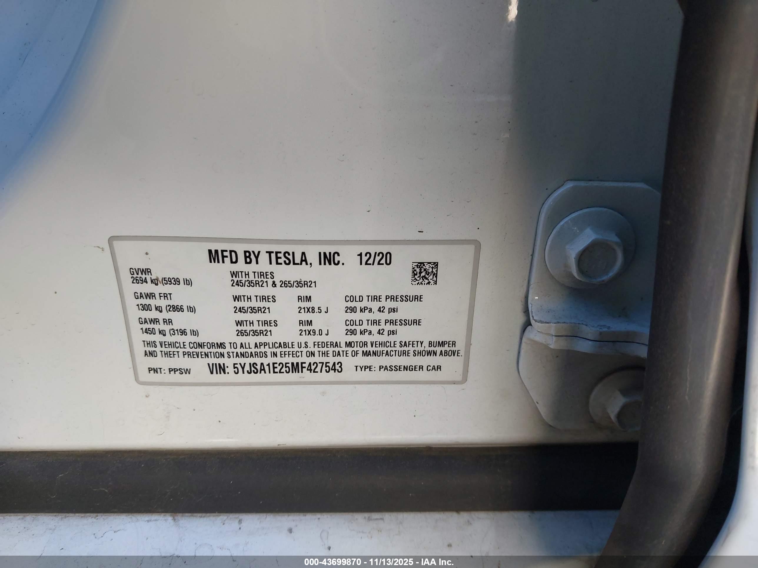 TESLA MODEL image 9