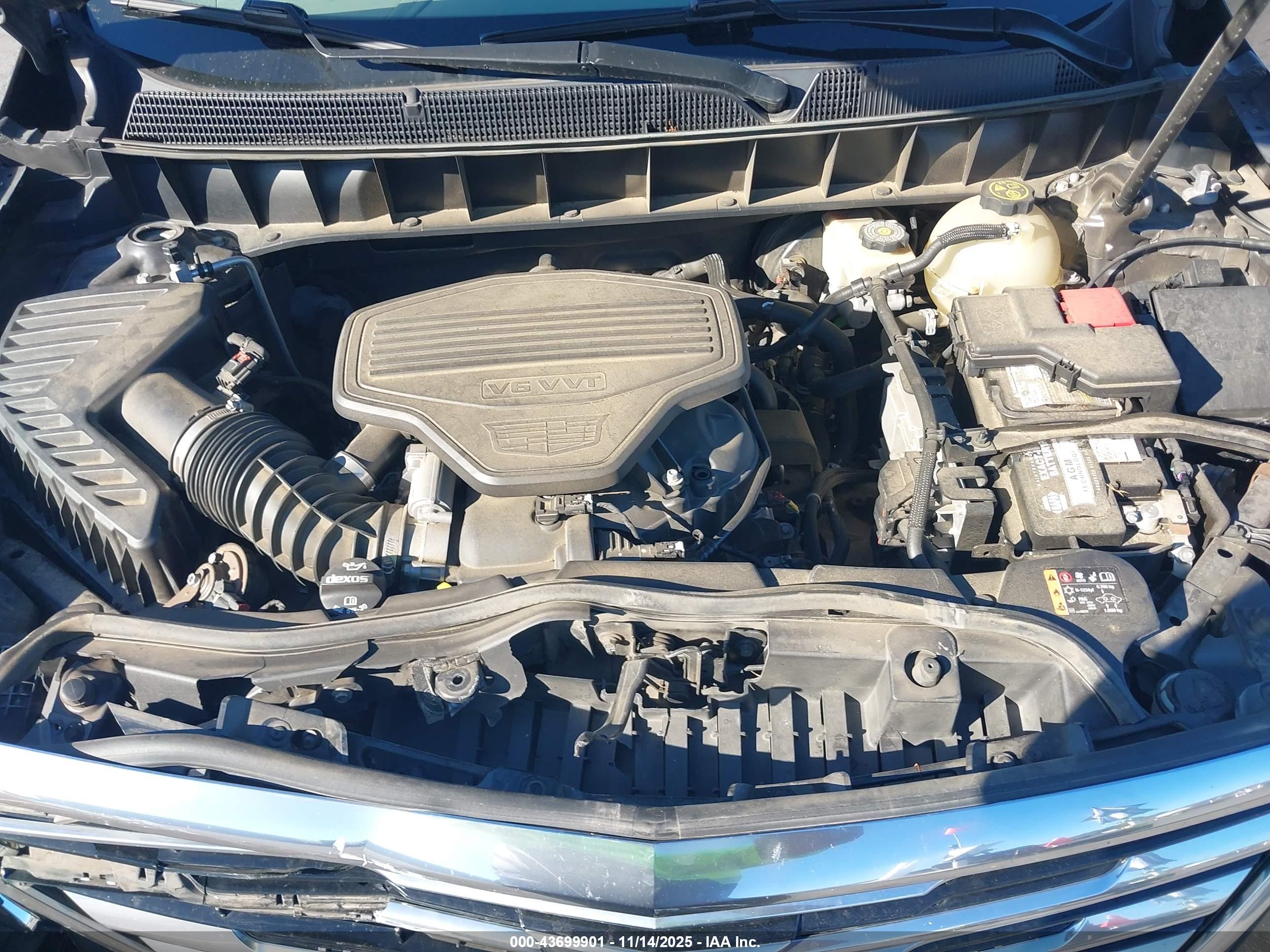 CADILLAC XT5 image 10