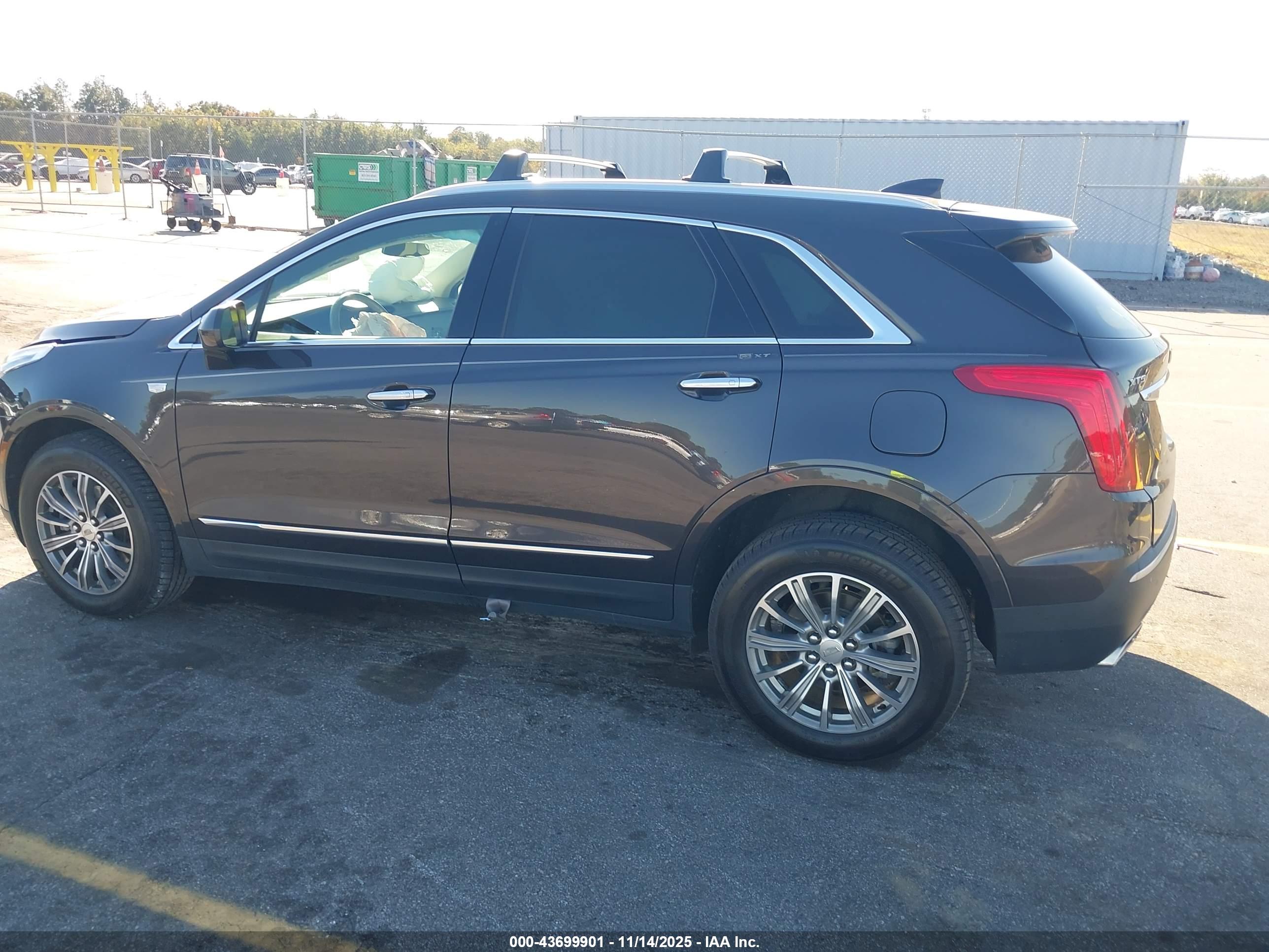 CADILLAC XT5 image 3