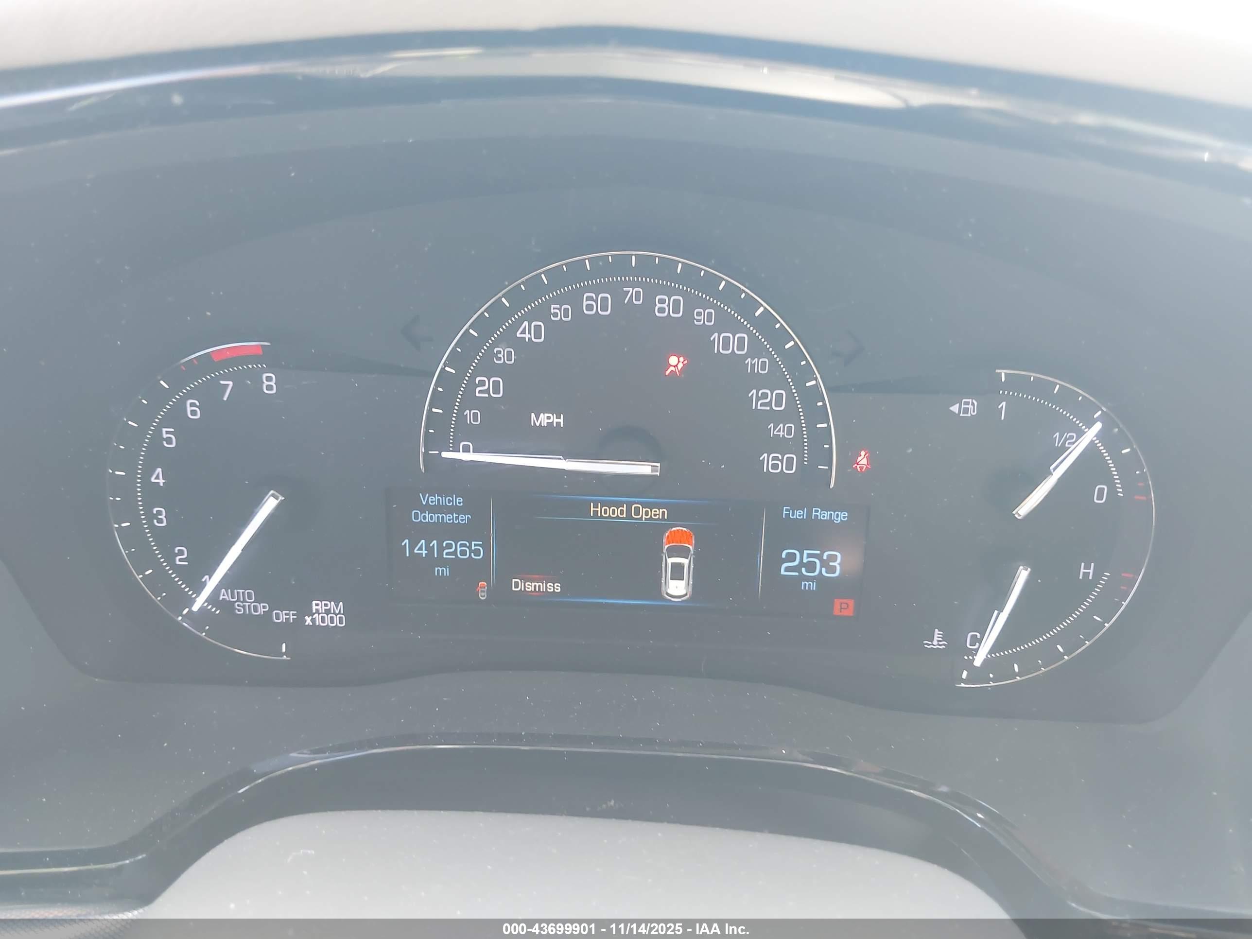 CADILLAC XT5 image 7
