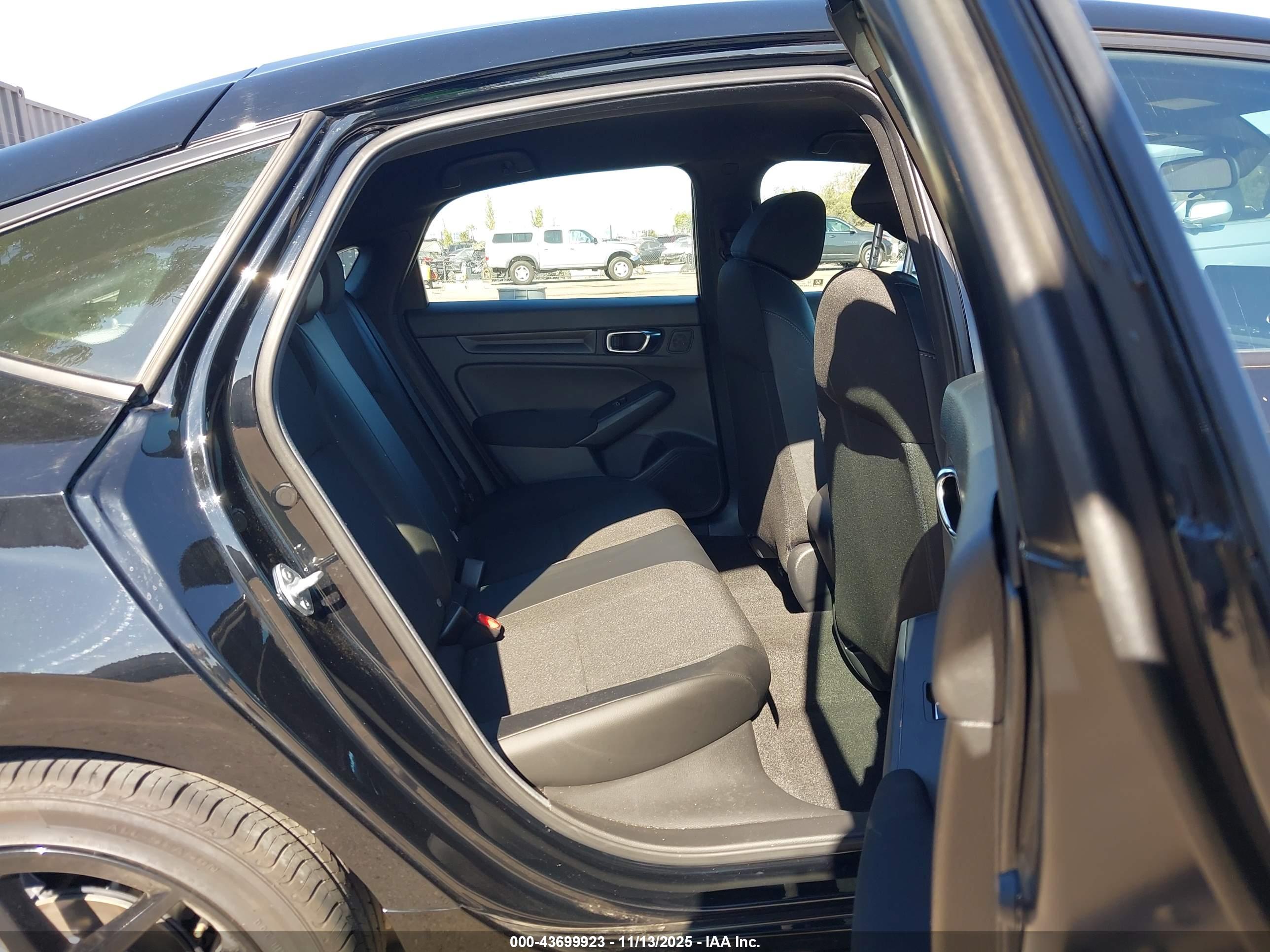 HONDA CIVIC image 8