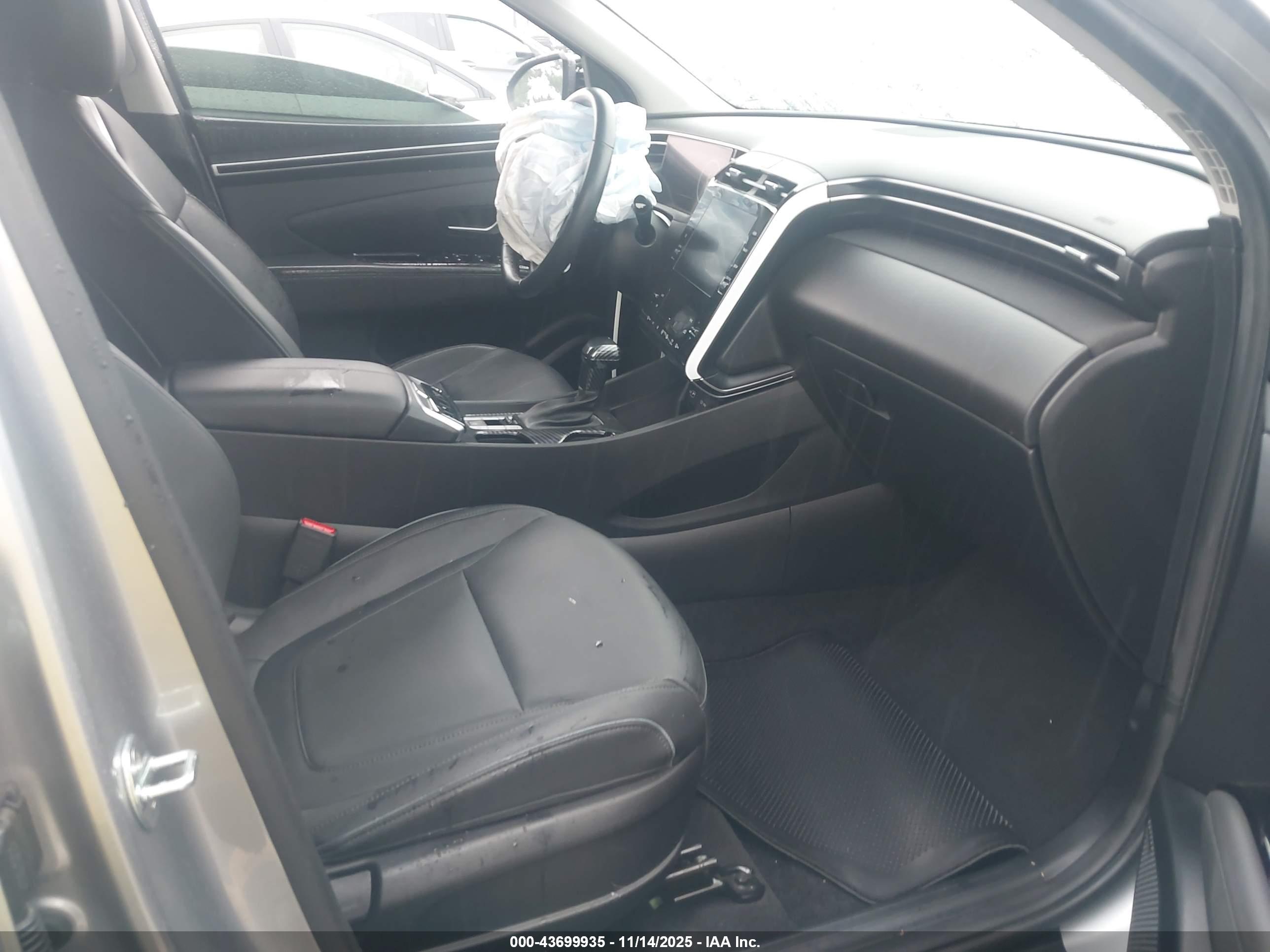 HYUNDAI TUCSON image 5