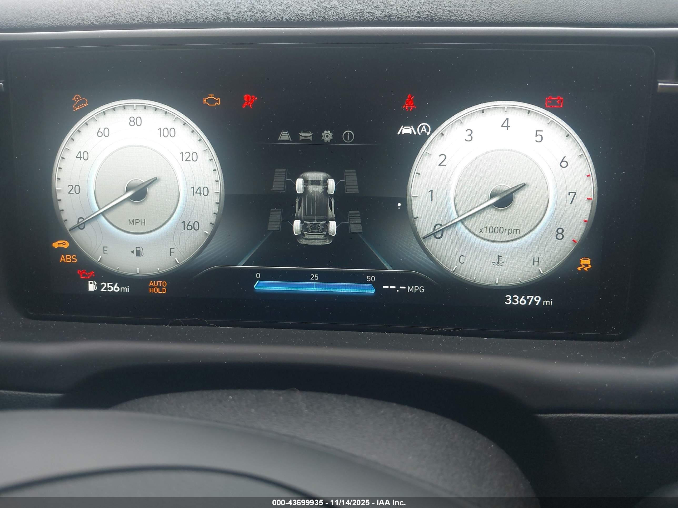 HYUNDAI TUCSON image 7
