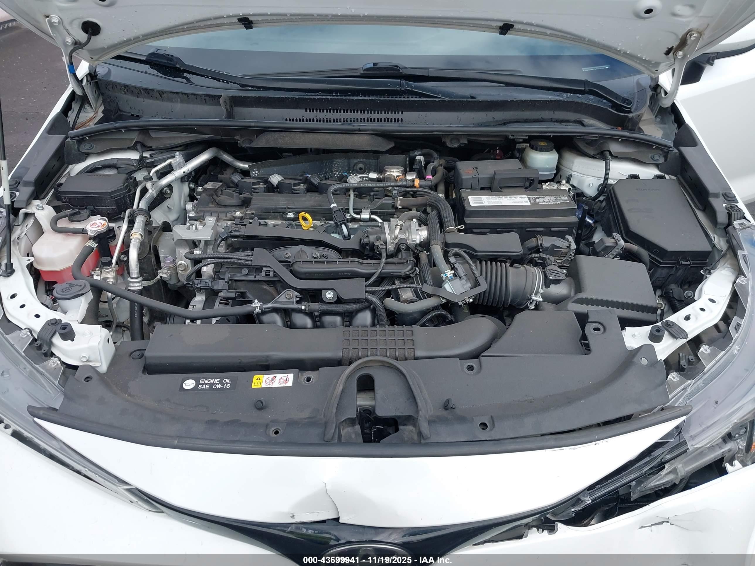 TOYOTA COROLLA image 10
