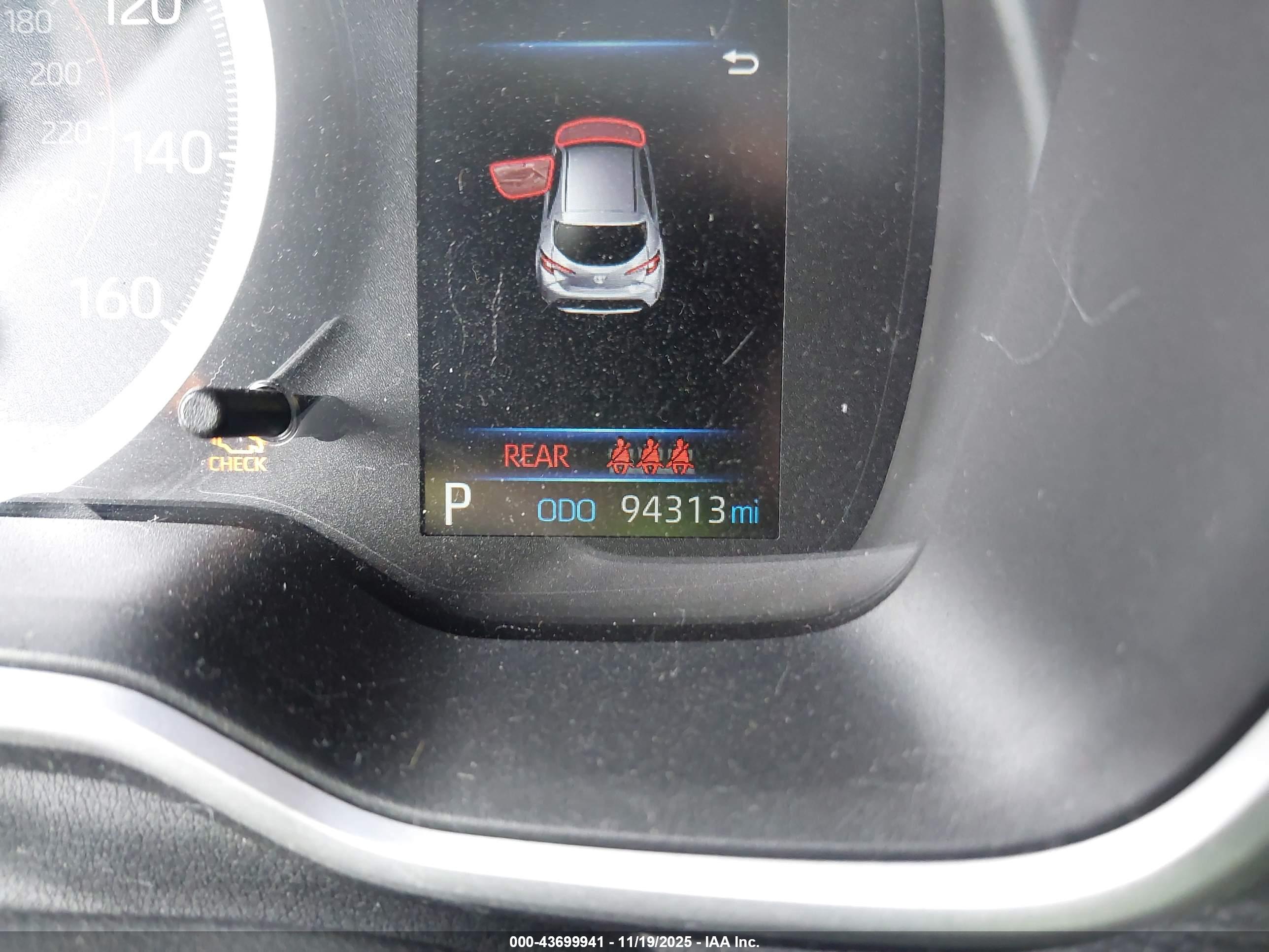 TOYOTA COROLLA image 7