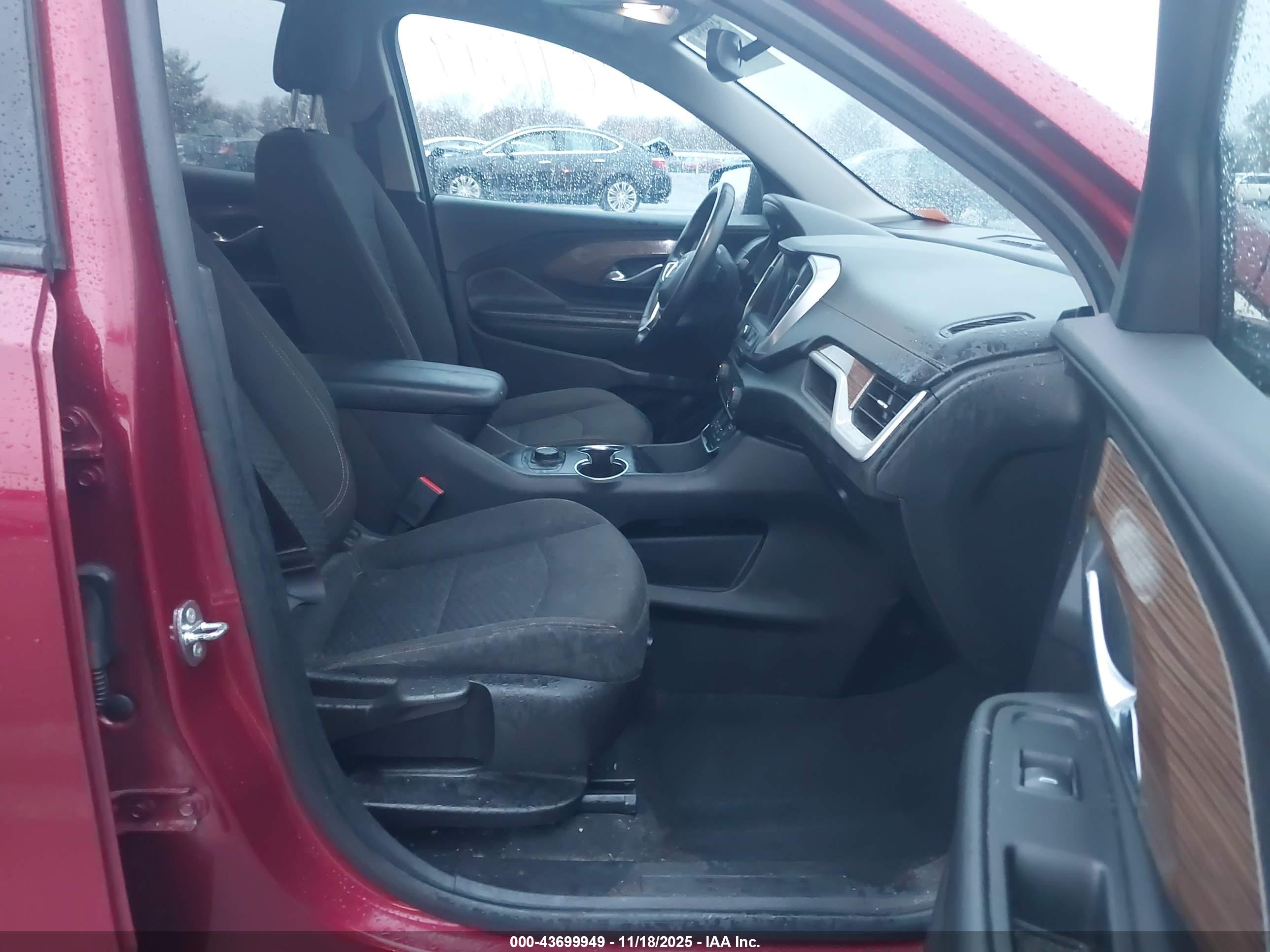 GMC TERRAIN image 5