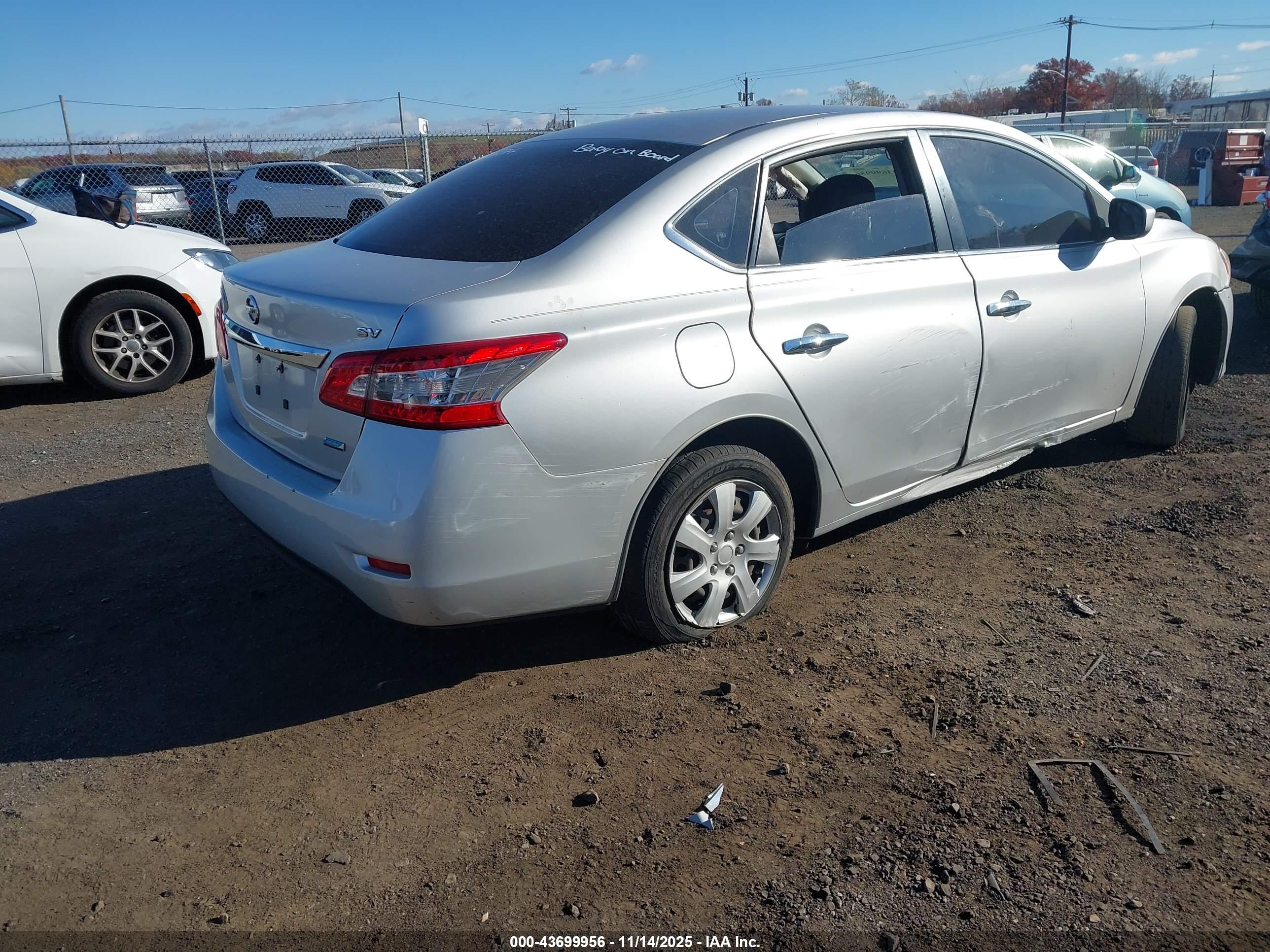 NISSAN SENTRA image 4