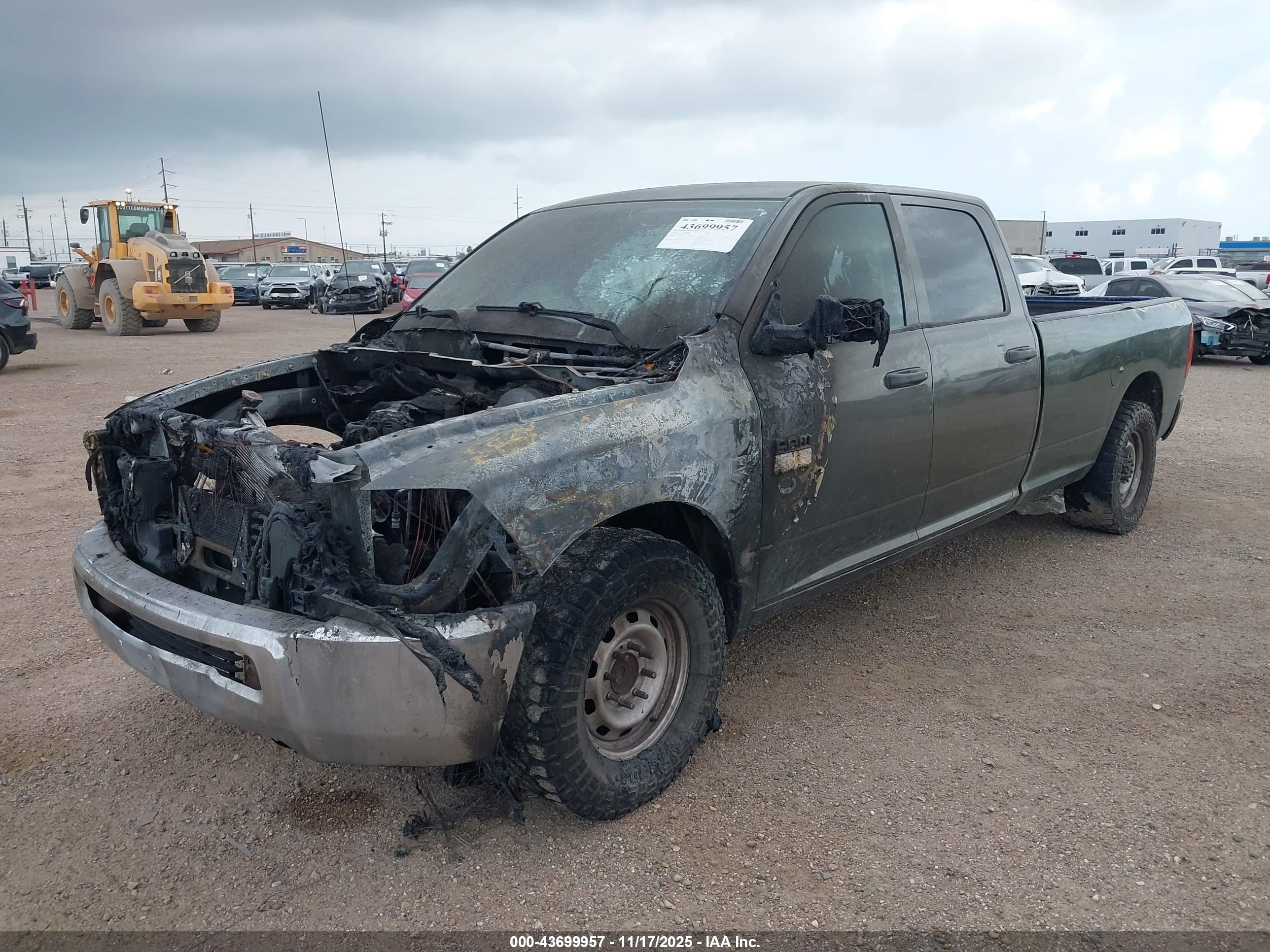 RAM 2500 image 2
